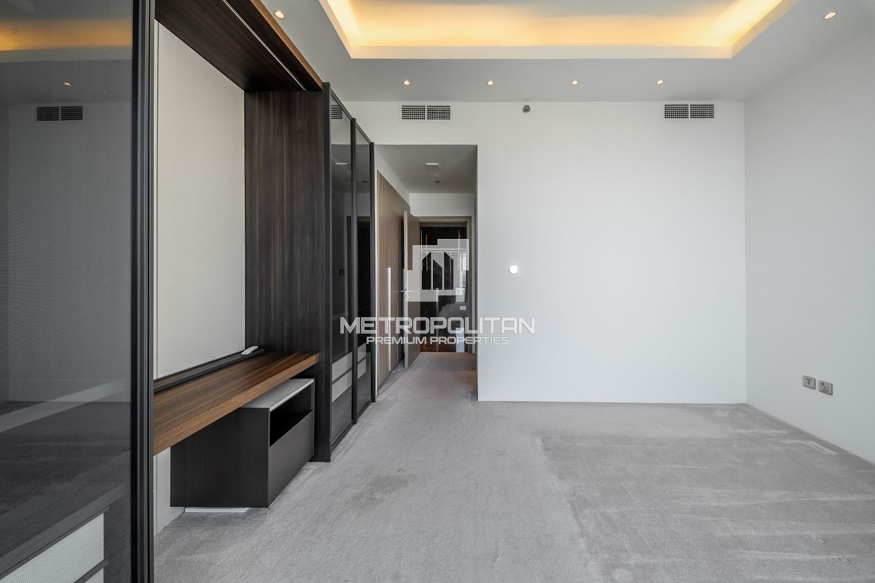 Vacant | Luxury Living | Marina and Skyline Views