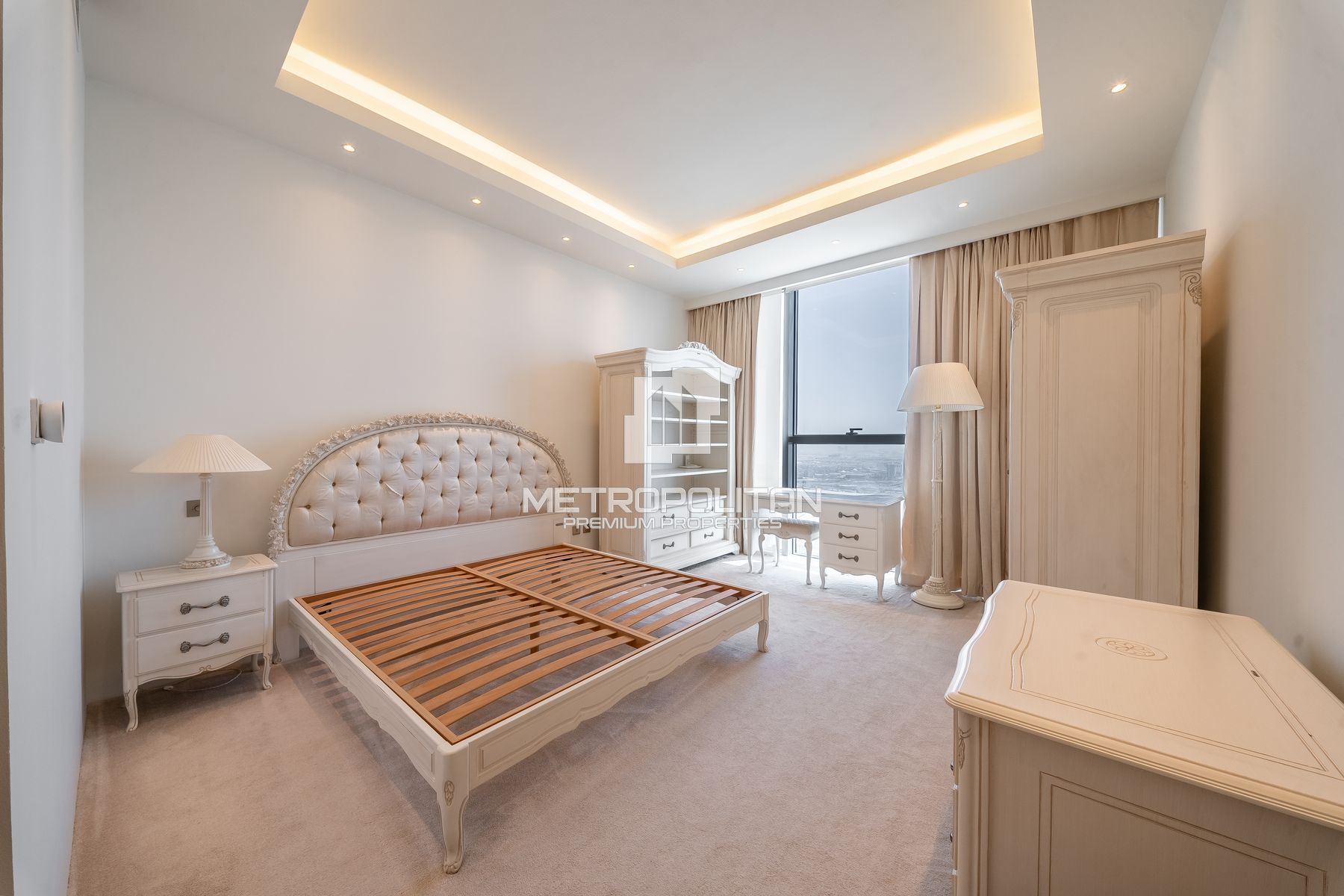 Vacant | Luxury Living | Marina and Skyline Views