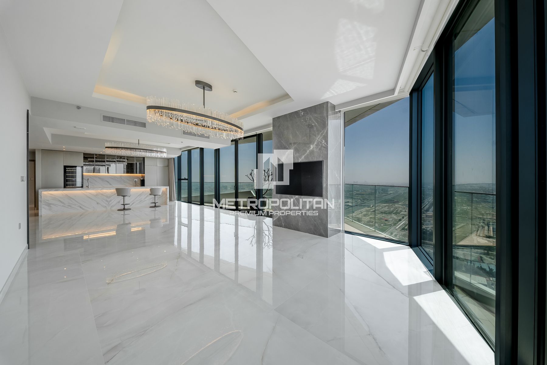 Vacant | Luxury Living | Marina and Skyline Views