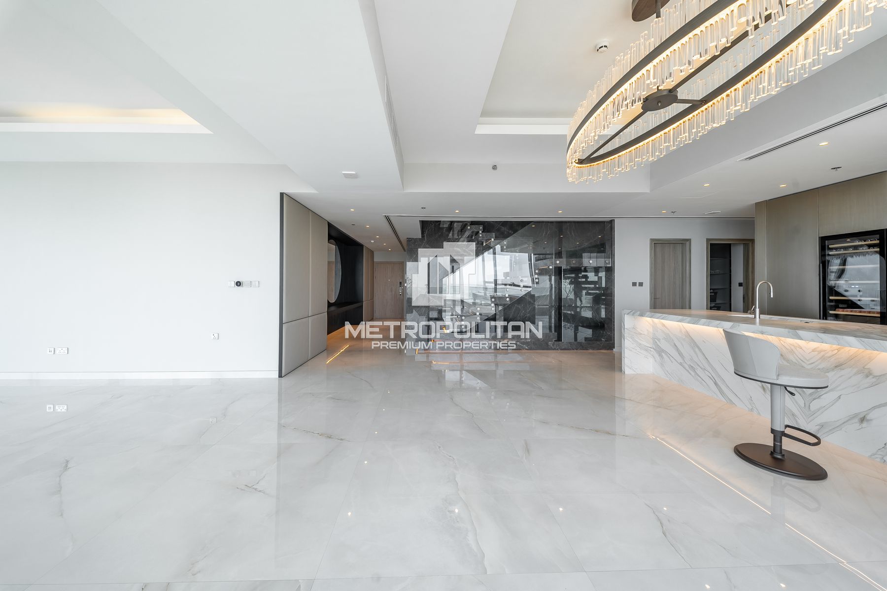 Vacant | Luxury Living | Marina and Skyline Views