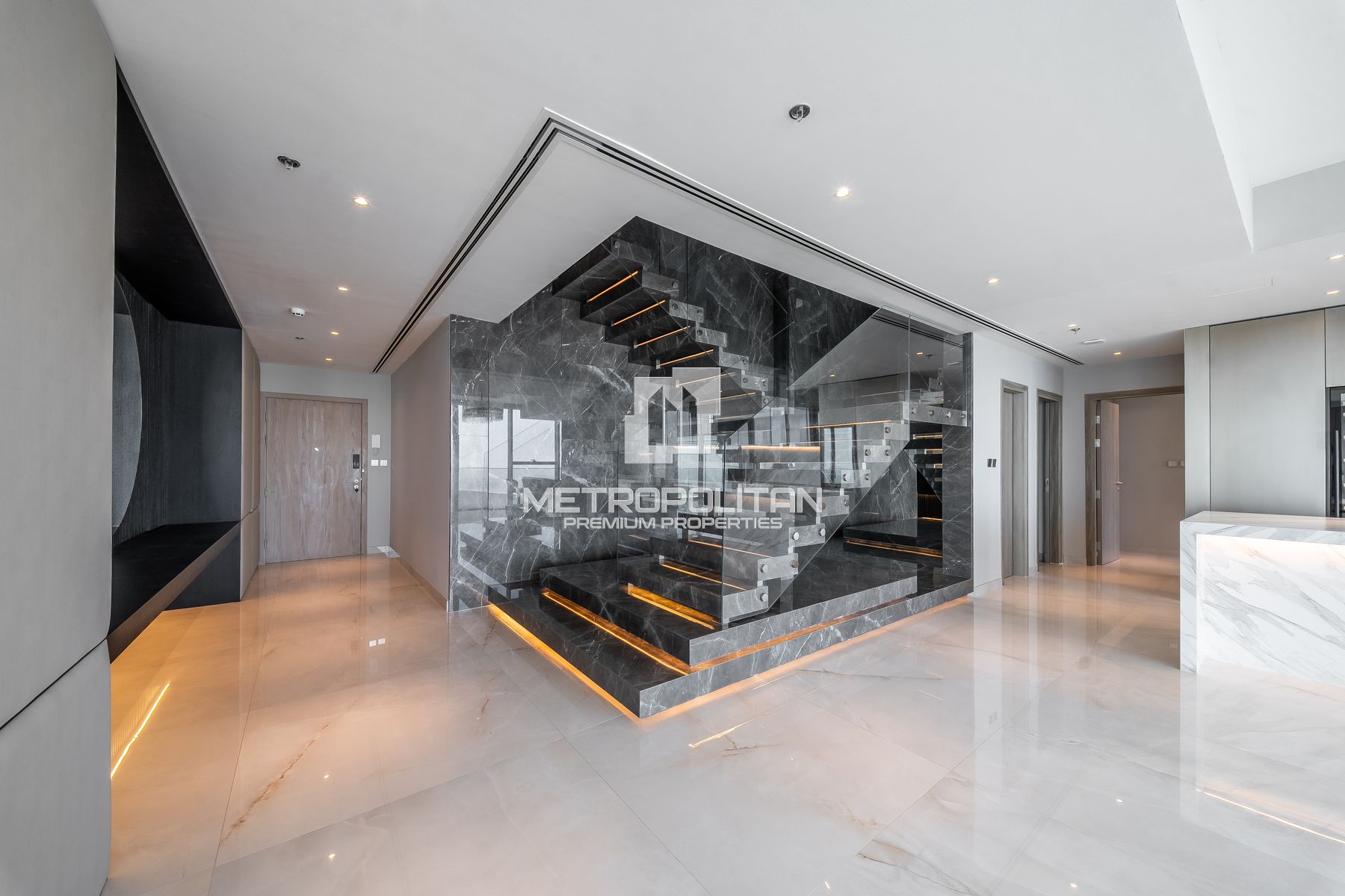 Vacant | Luxury Living | Marina and Skyline Views