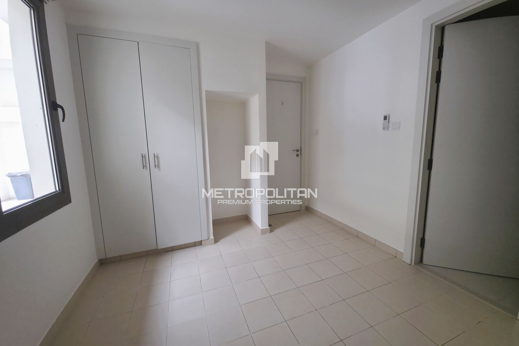 3BR Townhouse for Sale in Town Square – MPS-49140