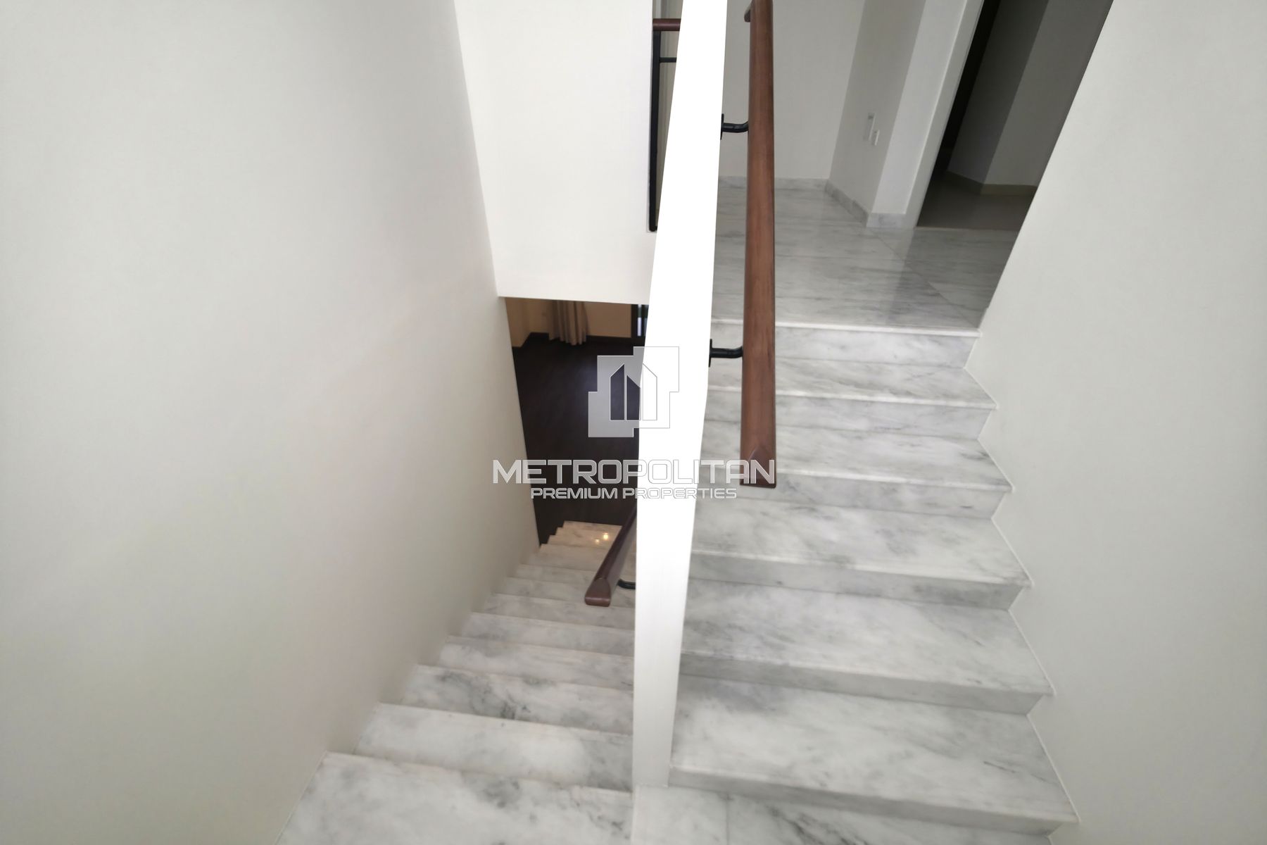 3BR Townhouse for Sale in Town Square – MPS-49140