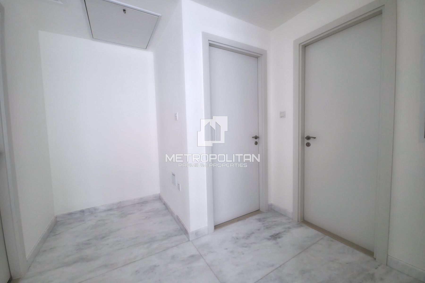 3BR Townhouse for Sale in Town Square – MPS-49140