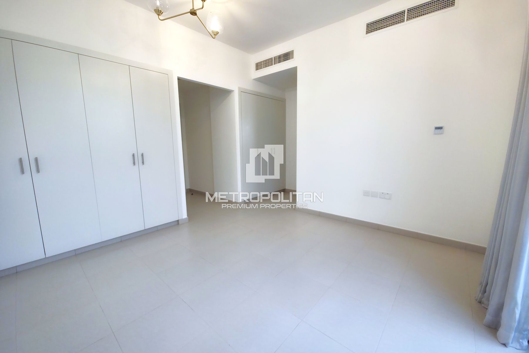3BR Townhouse for Sale in Town Square – MPS-49140