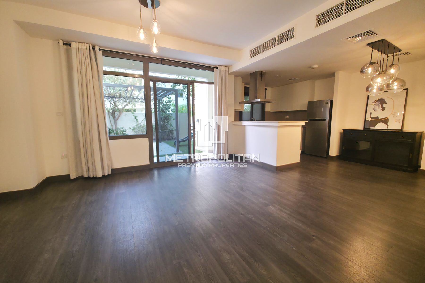 3BR Townhouse for Sale in Town Square – MPS-49140