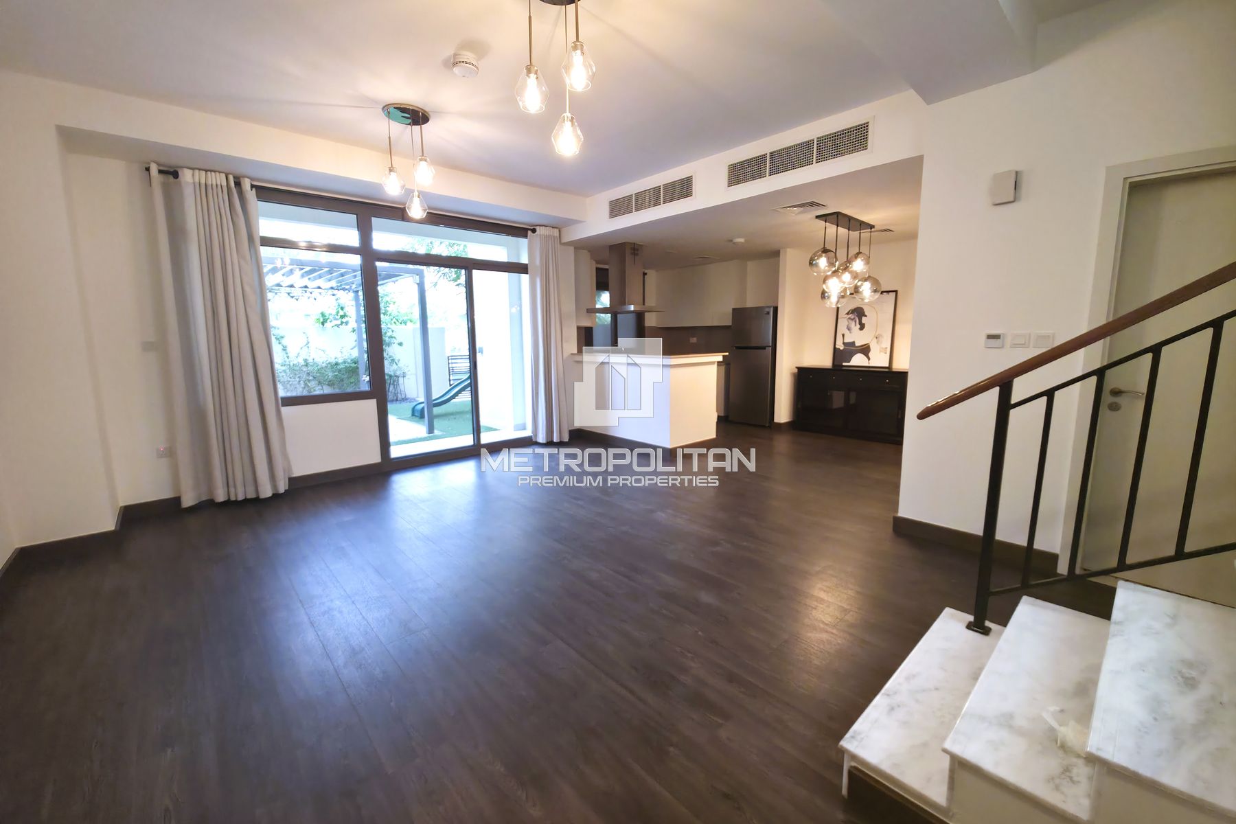 3BR Townhouse for Sale in Town Square – MPS-49140