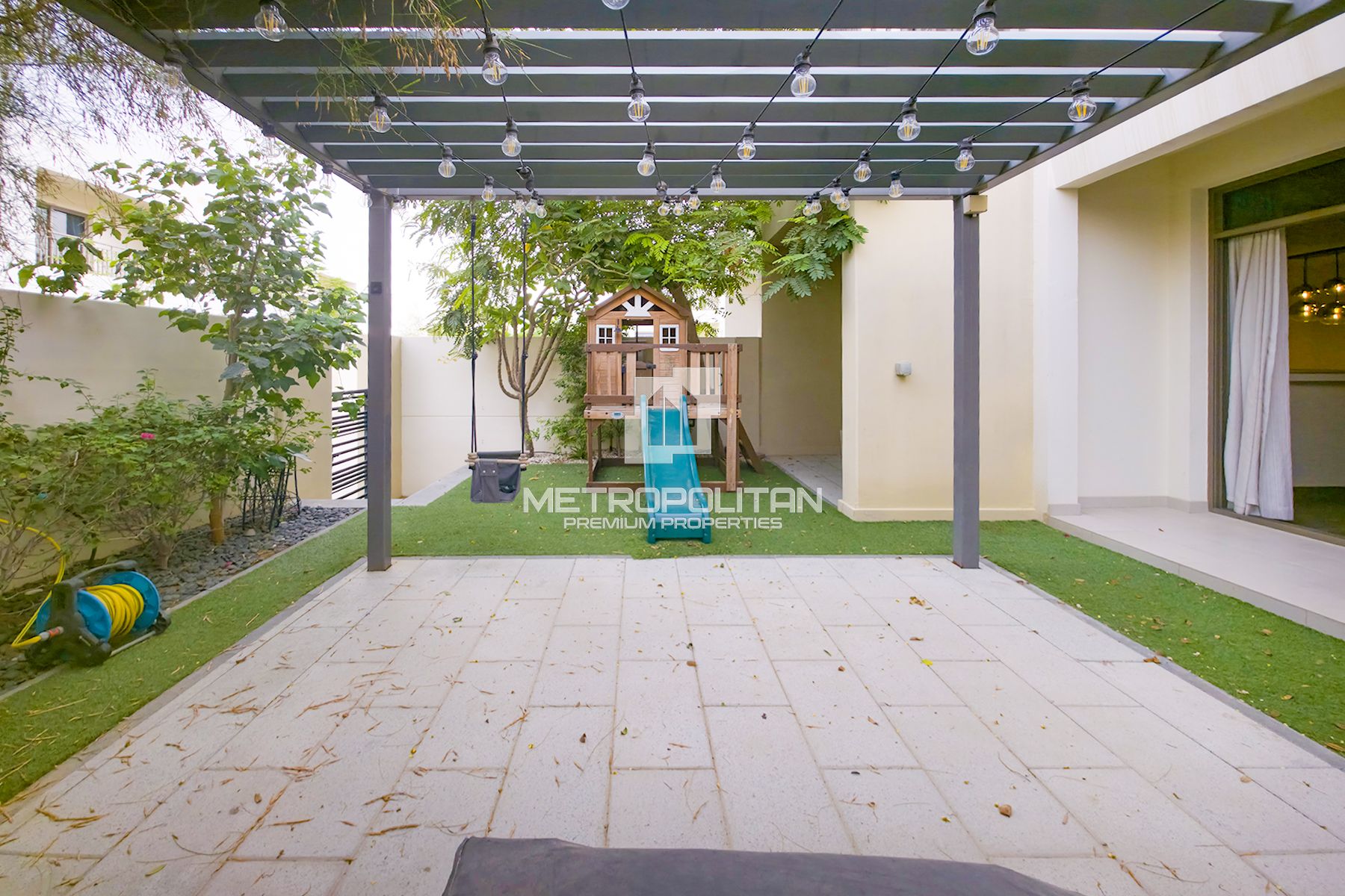 3BR Townhouse for Sale in Town Square – MPS-49140