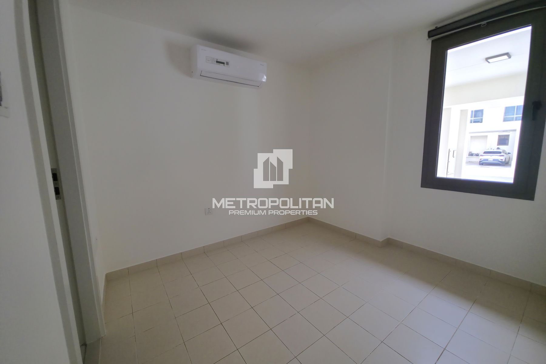 3BR Townhouse for Sale in Town Square – MPS-49140
