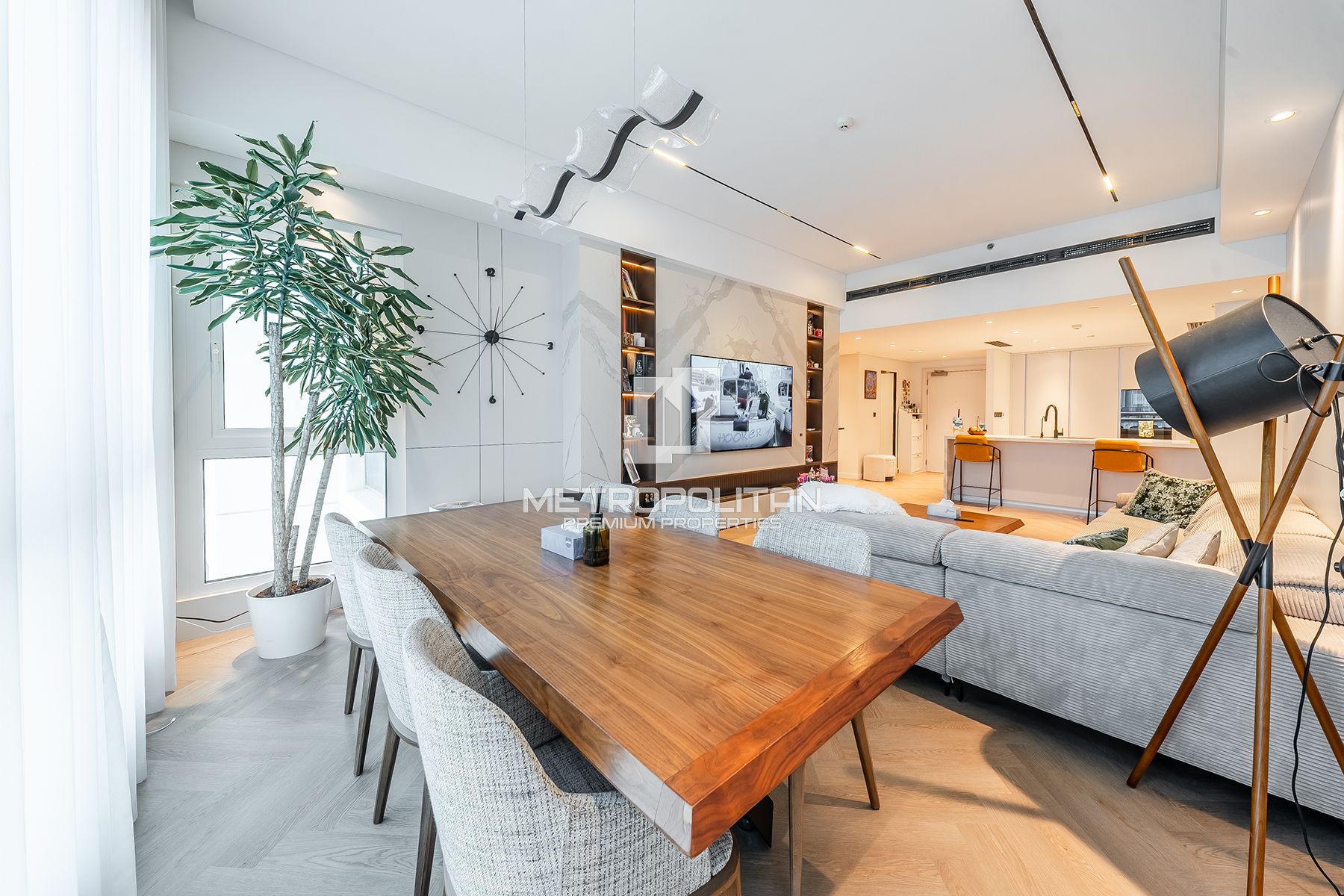 Palm Sea View | High-End Furnished | Prime Living