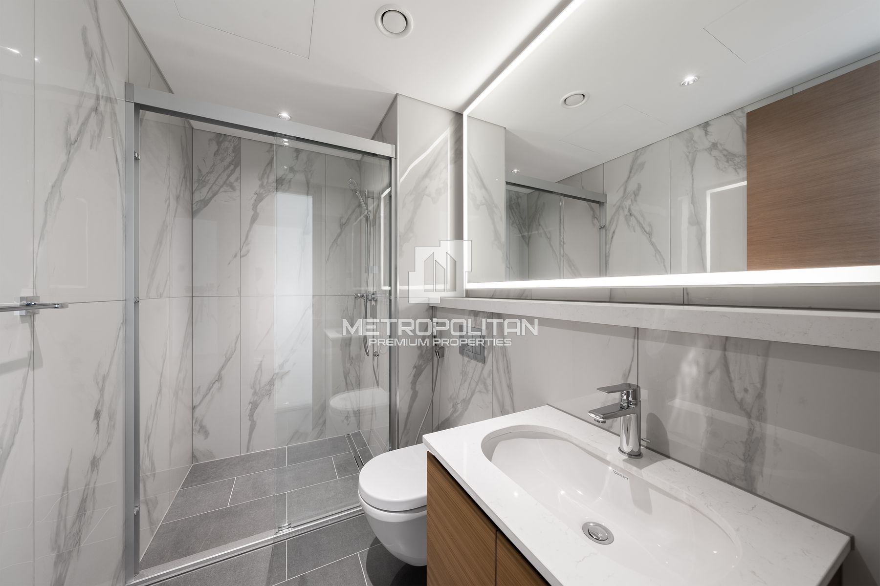 Fantastic views  | 2 Years Service Charges Free