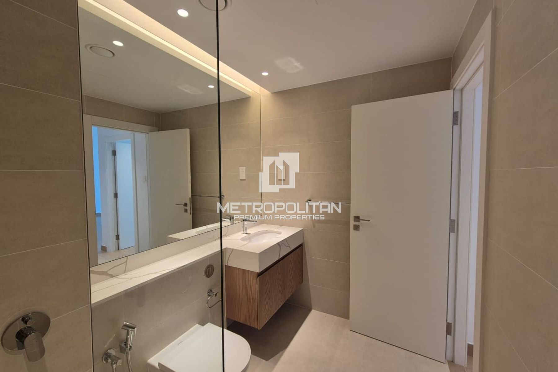 1BR Apartment for Sale in Jumeirah – MPS-49261