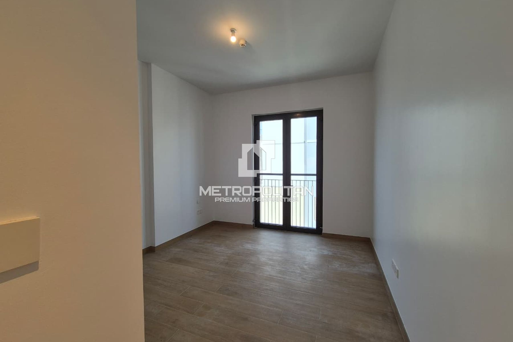 1BR Apartment for Sale in Jumeirah – MPS-49261