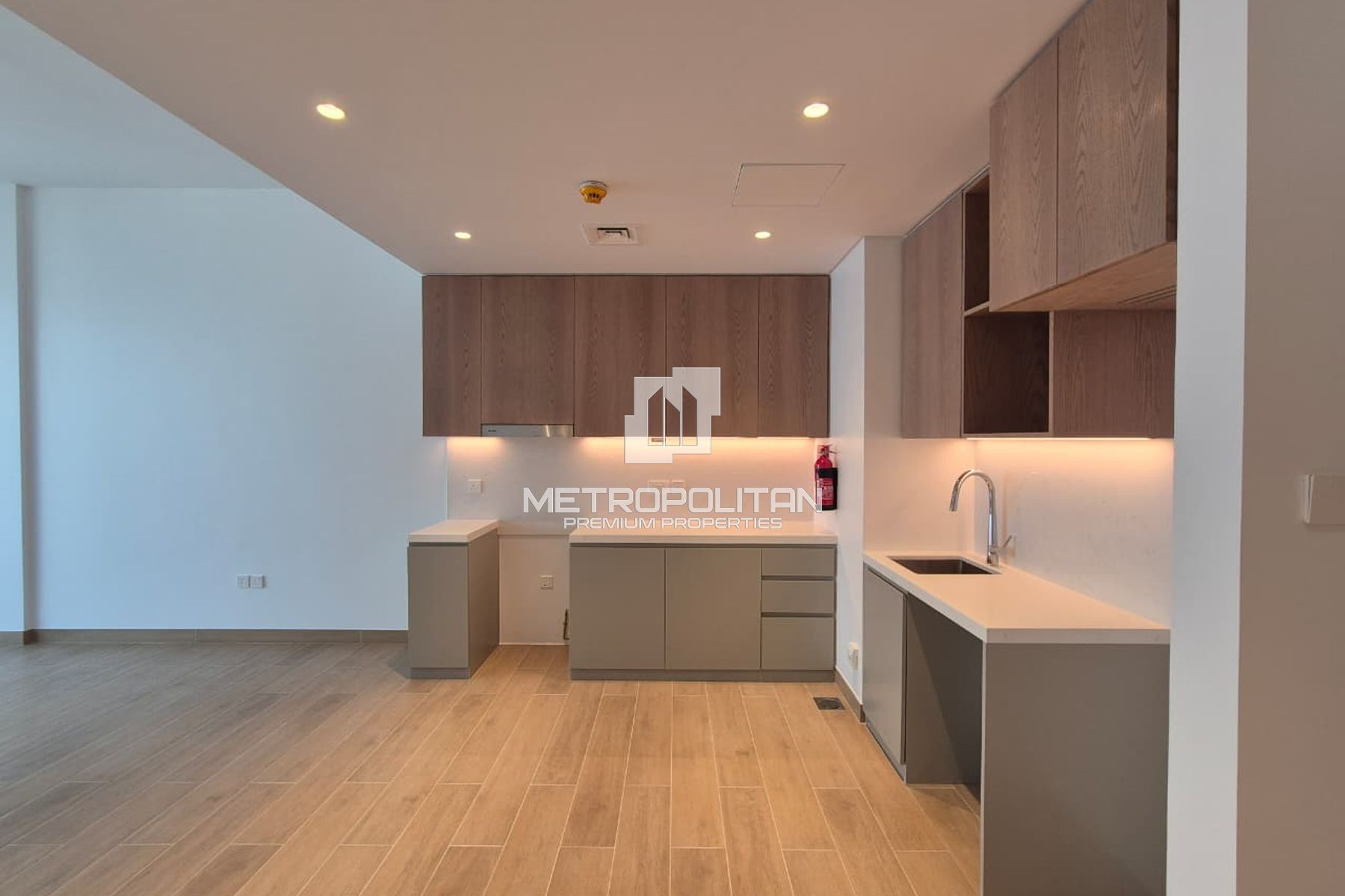 Marina View | HIgh Floor | Vacant | Spacious