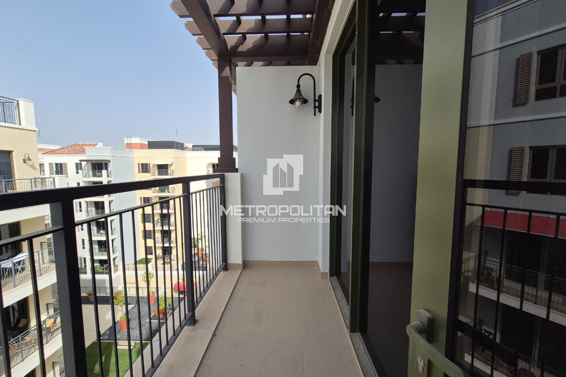 1BR Apartment for Sale in Jumeirah – MPS-49261