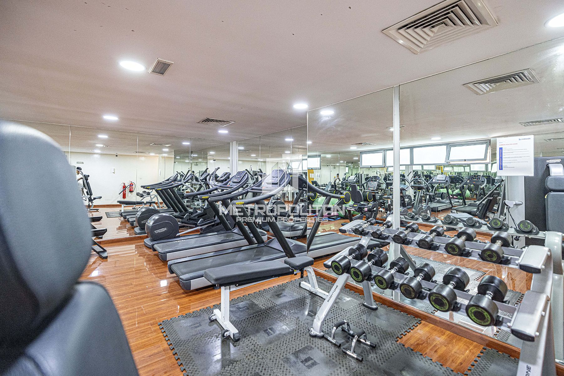 Spacious Duplex Residence | Bright  Marina View |