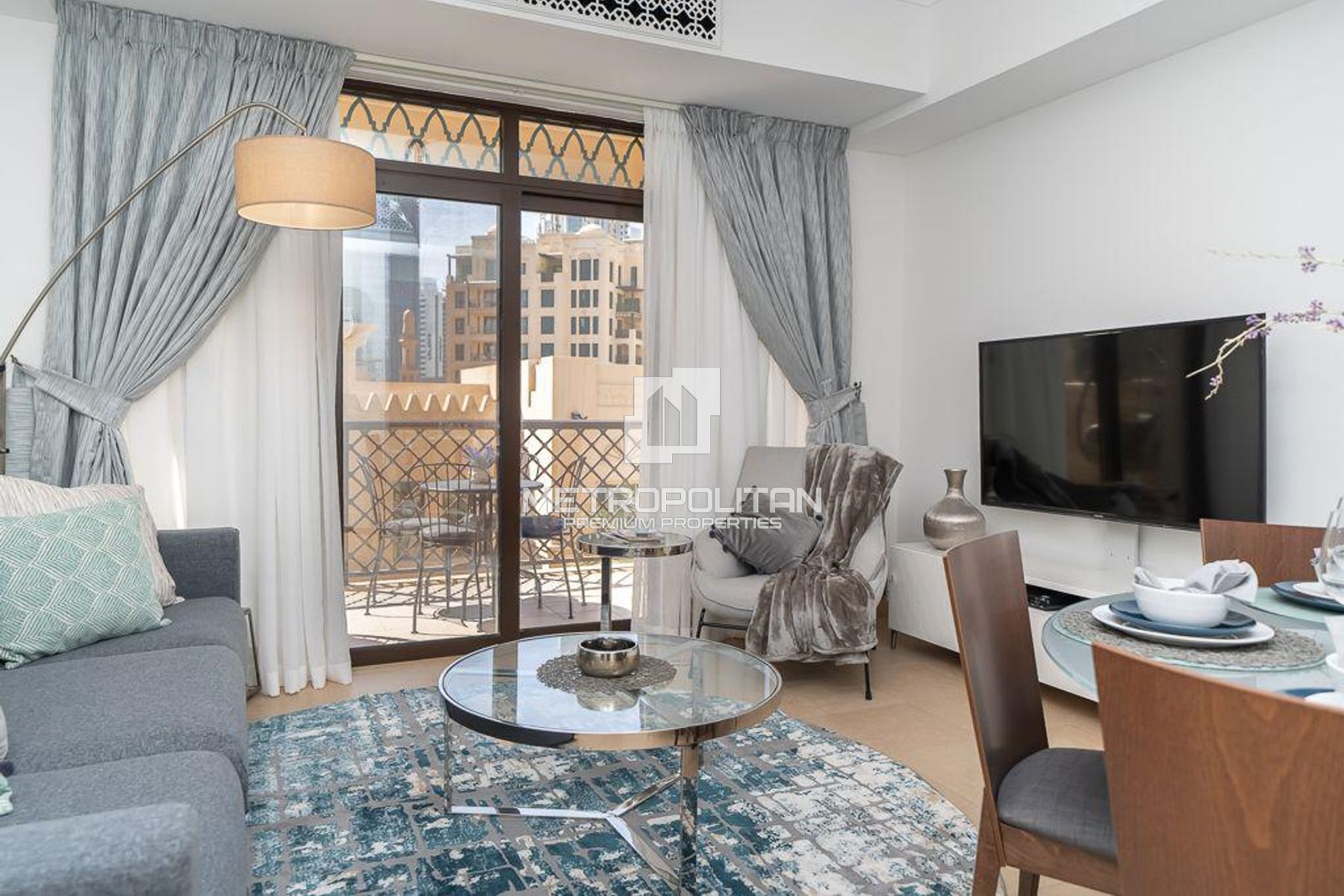 Greenery Views | Bright Apartment |Well Maintained
