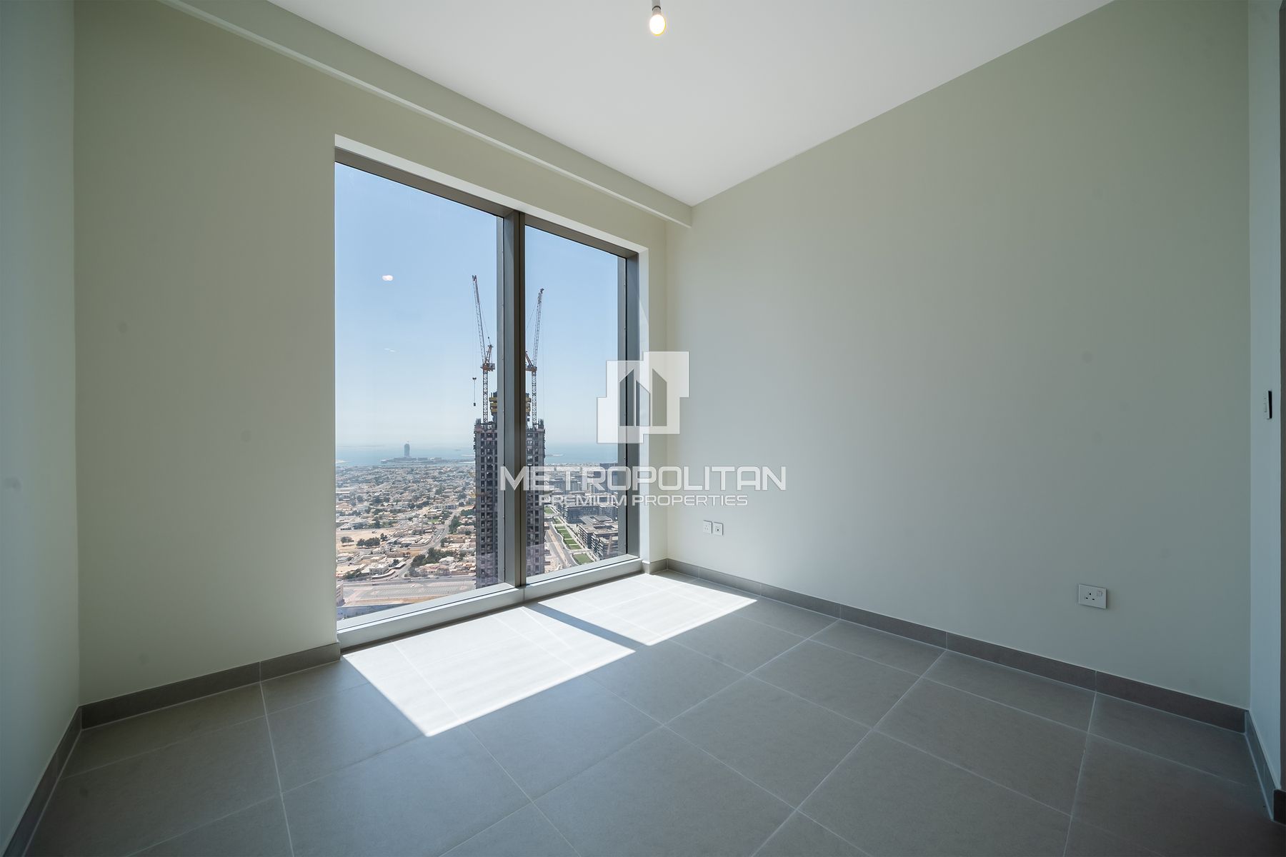 High Floor | Sea And Blvd View | Vacant Unit