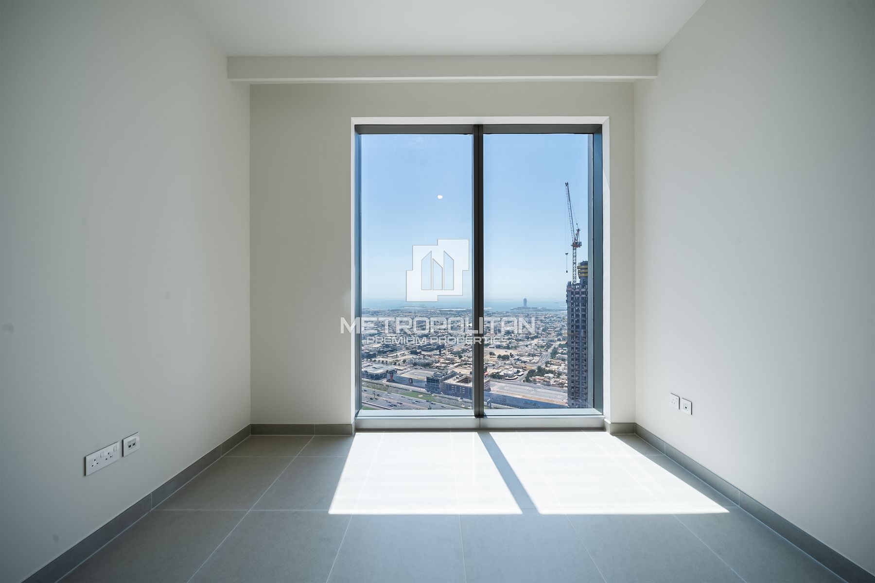 High Floor | Sea And Blvd View | Vacant Unit