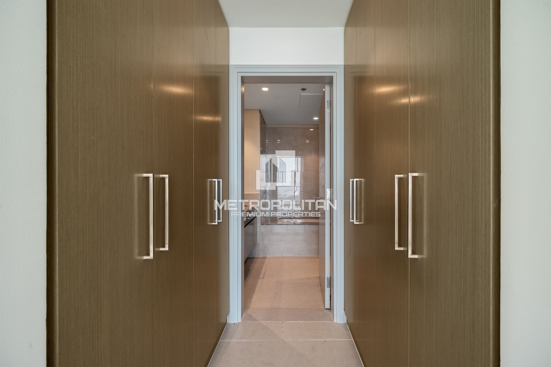 High Floor | Sea And Blvd View | Vacant Unit