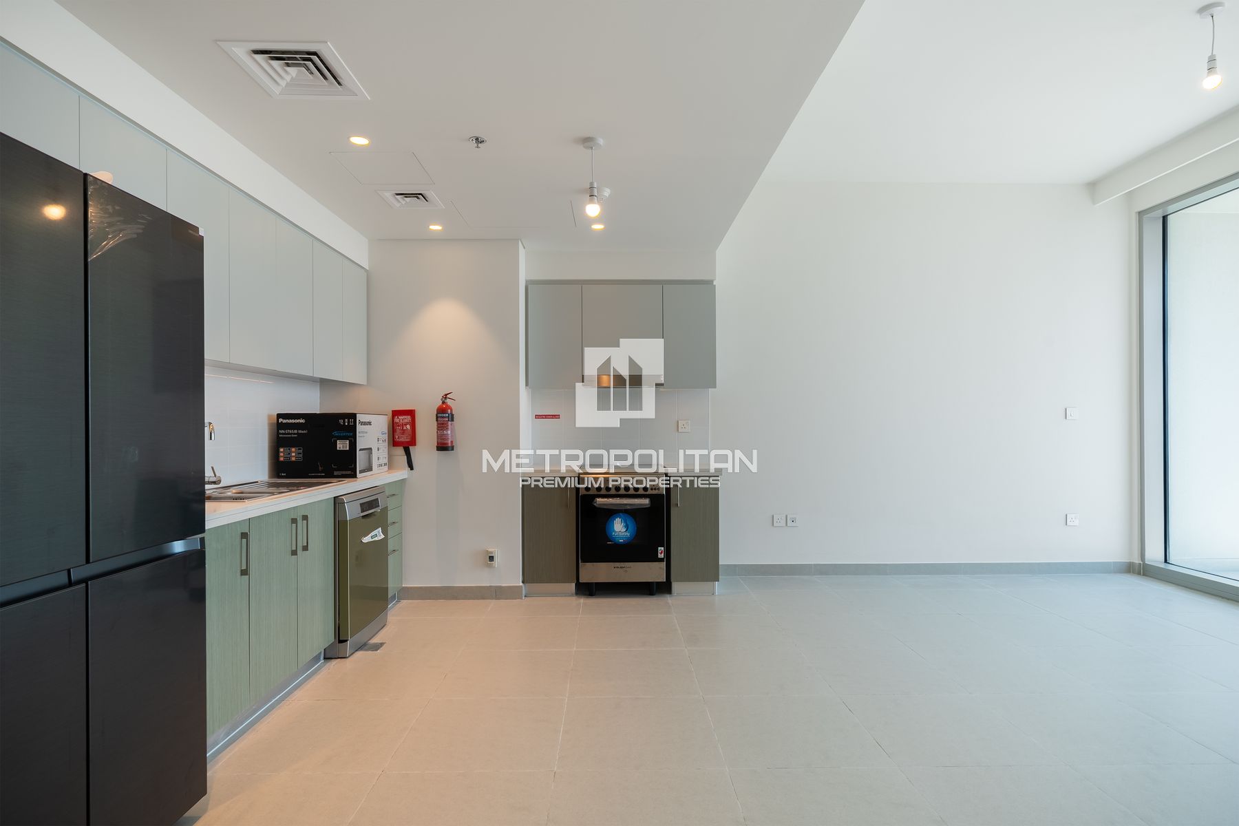 High Floor | Sea And Blvd View | Vacant Unit