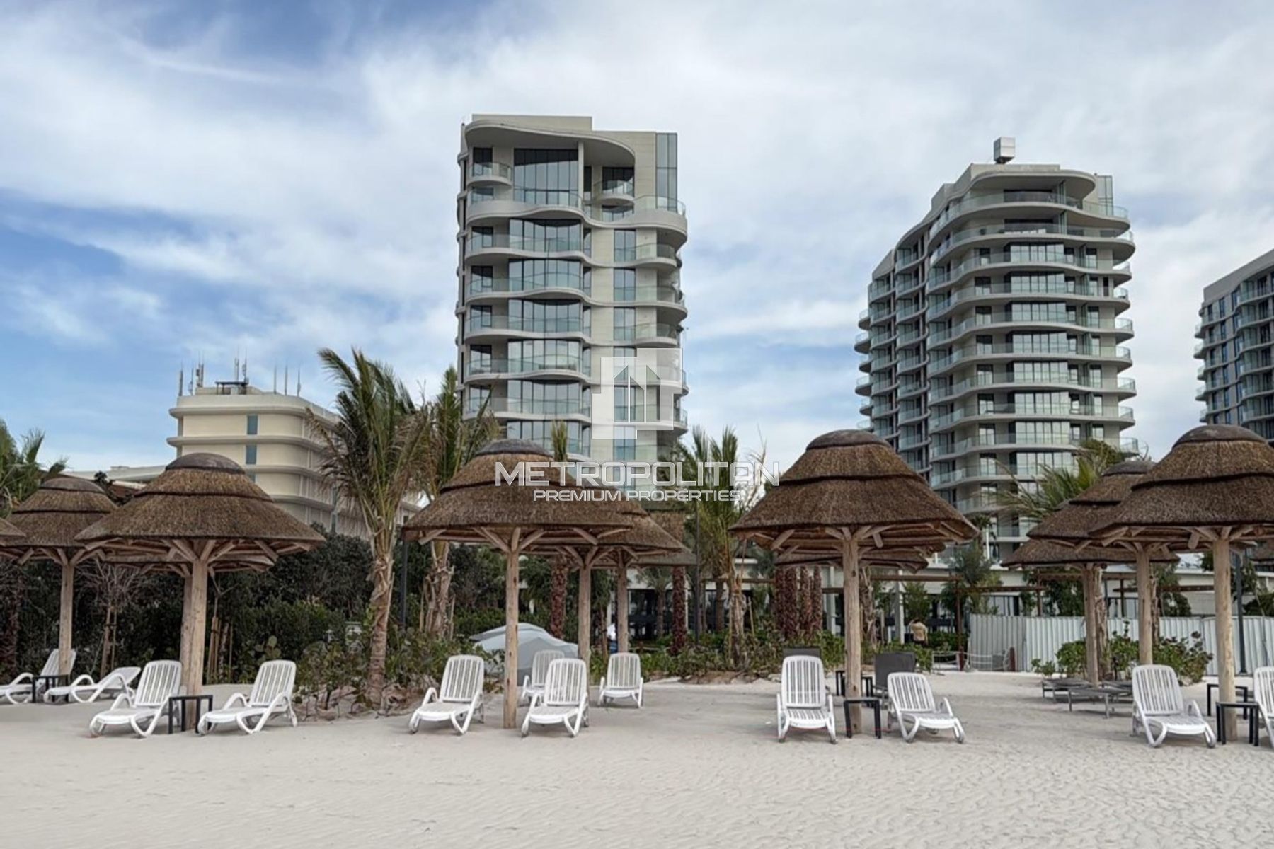 Ready to Move In | High Floor | Beachfront Living