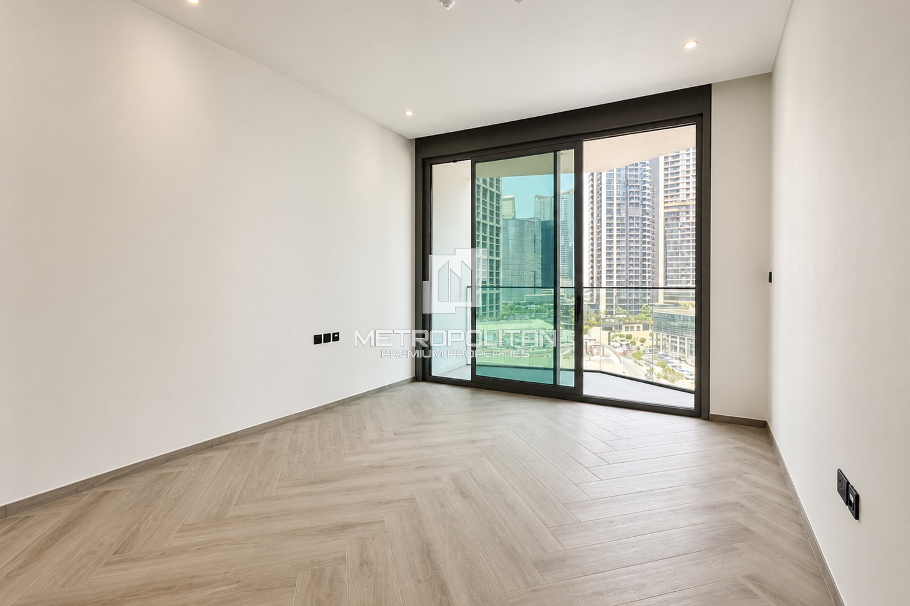 .5BR Apartment for Sale in Business Bay – MPS-49369