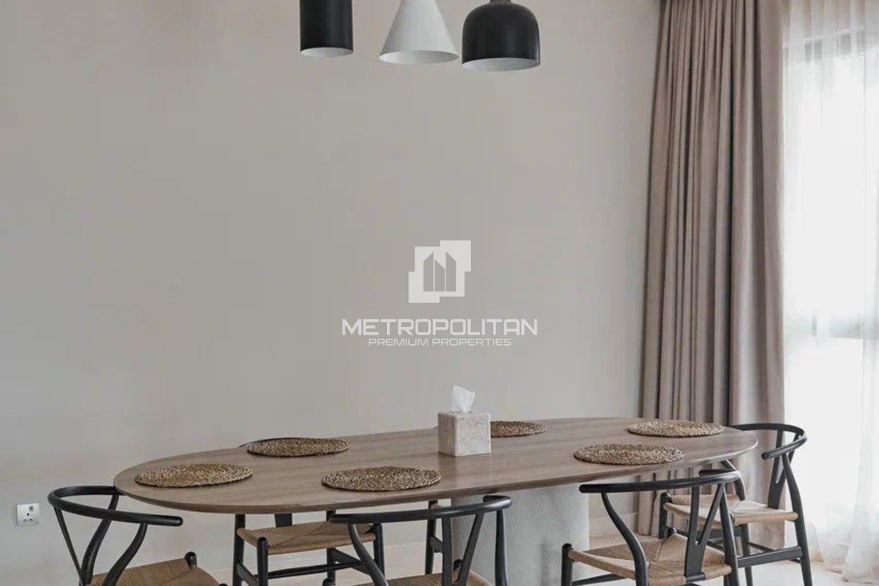 4BR Penthouse for Sale in Umm Suqeim – MPS-49370