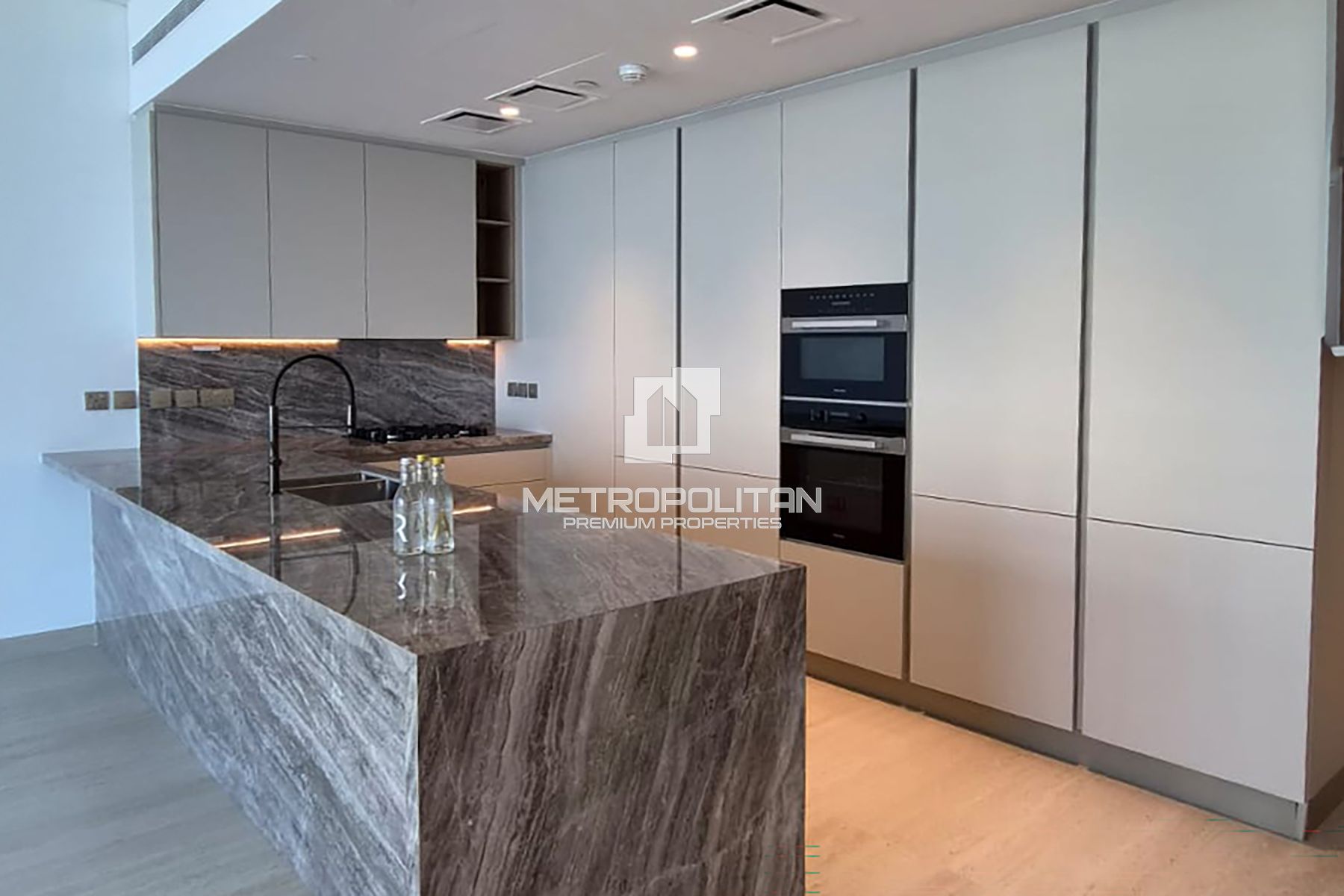 2BR Apartment for Sale in Palm Jumeirah – MPS-49404