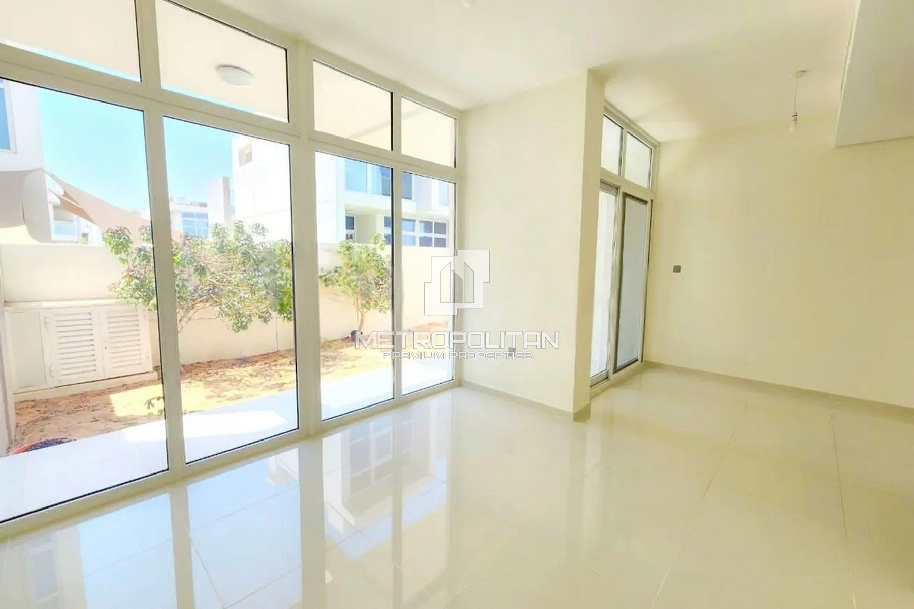 Investor Deal | Middle Unit | Private Garden