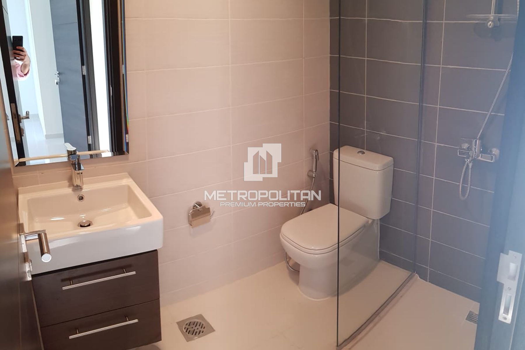 Investor Deal | Middle Unit | Private Garden