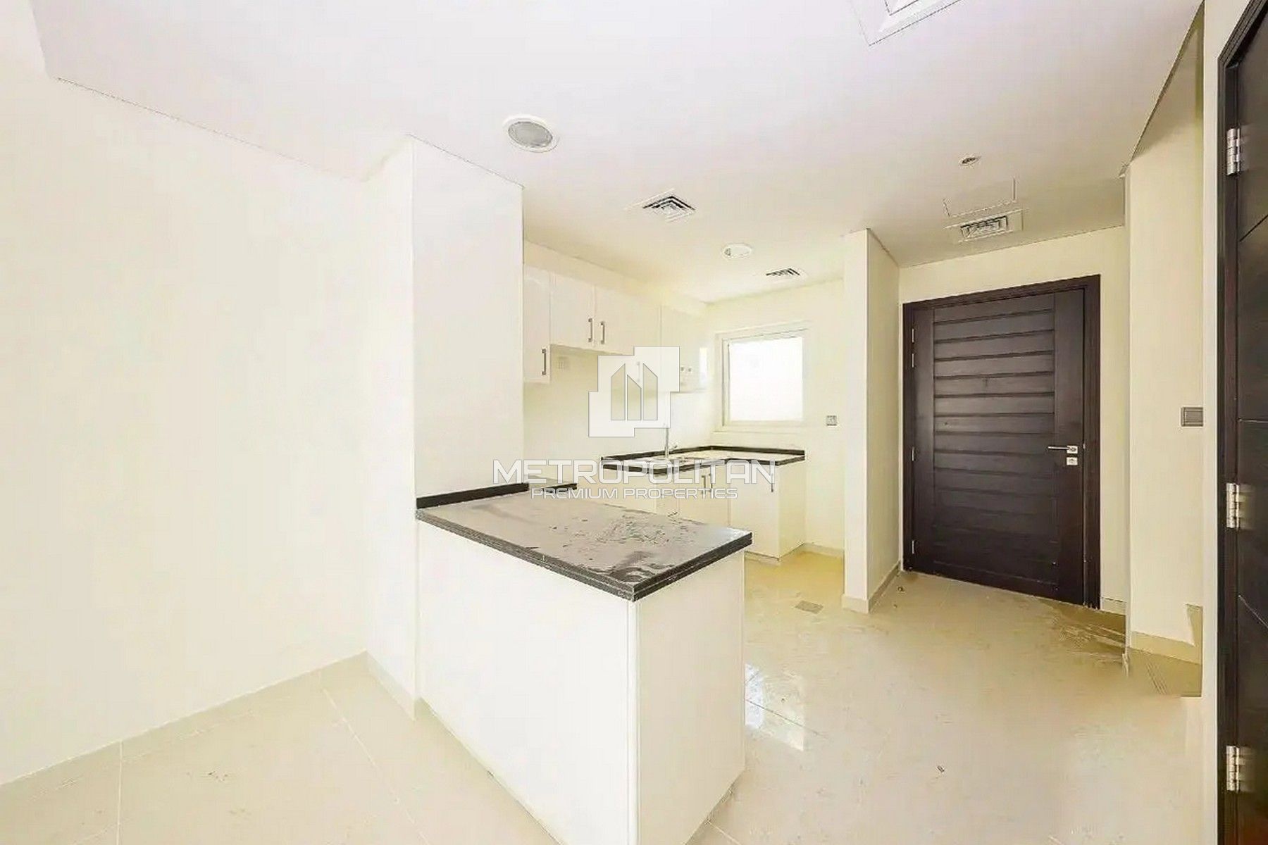 Investor Deal | Middle Unit | Private Garden