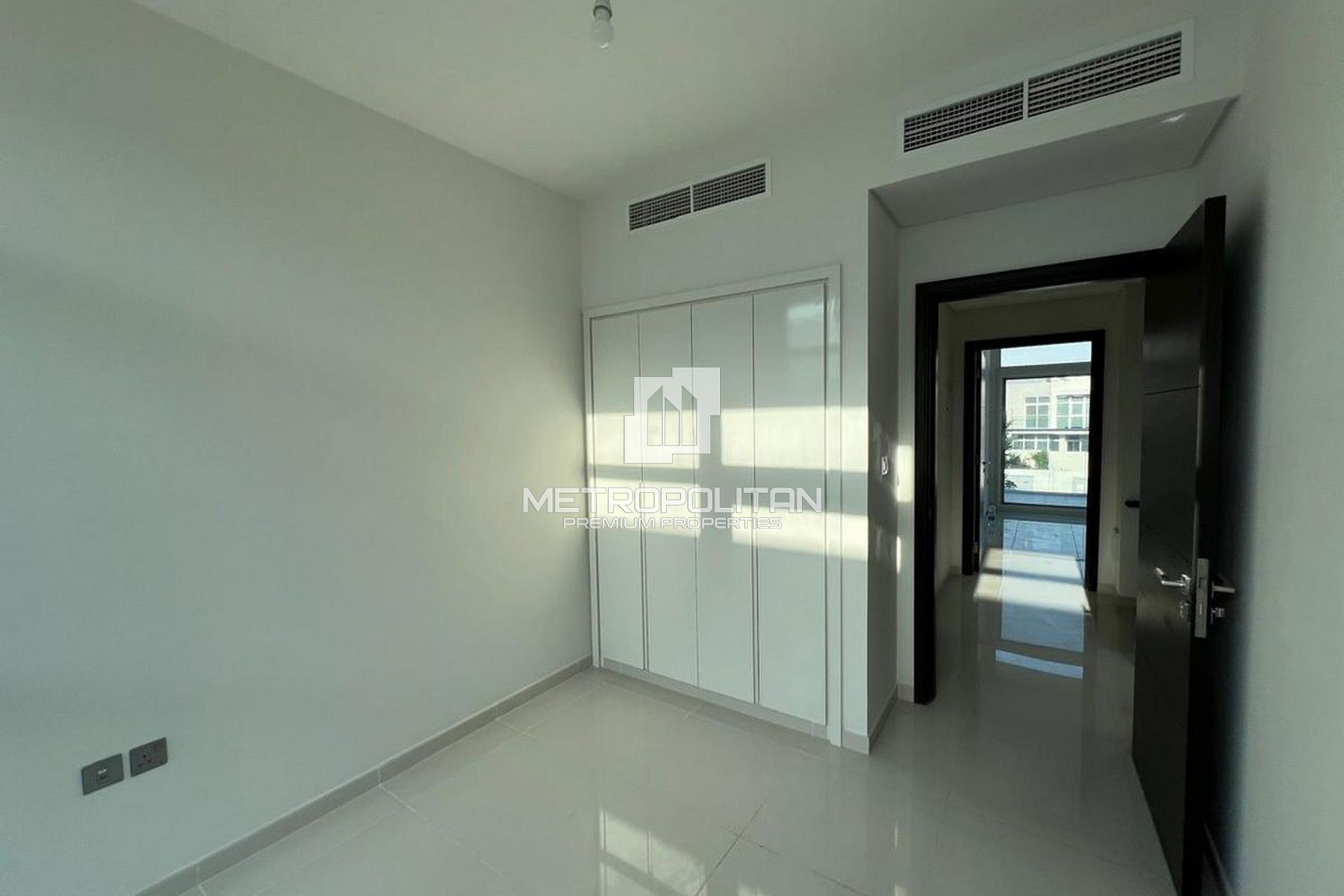 Investor Deal | Middle Unit | Private Garden