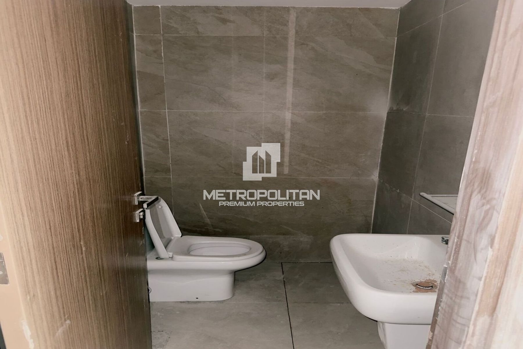 Exclusive 2BR | Ready to Move | High ROI