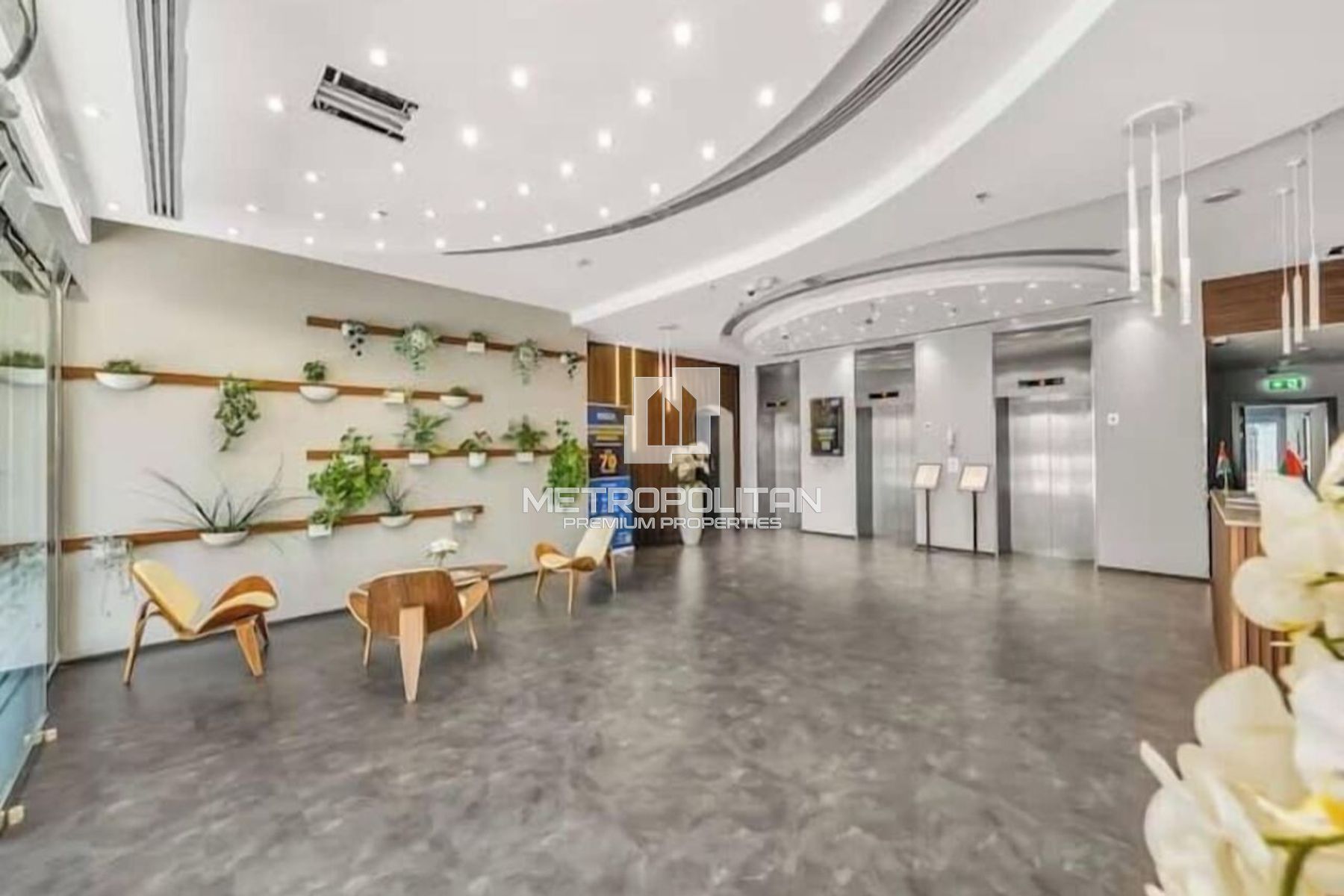 Exclusive | Near Metro | Fitted Kitchen | Rented