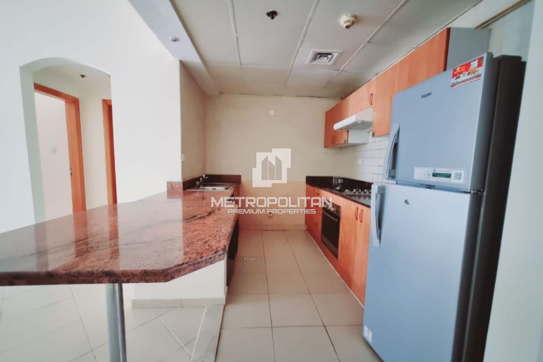 Exclusive | Near Metro | Fitted Kitchen | Rented