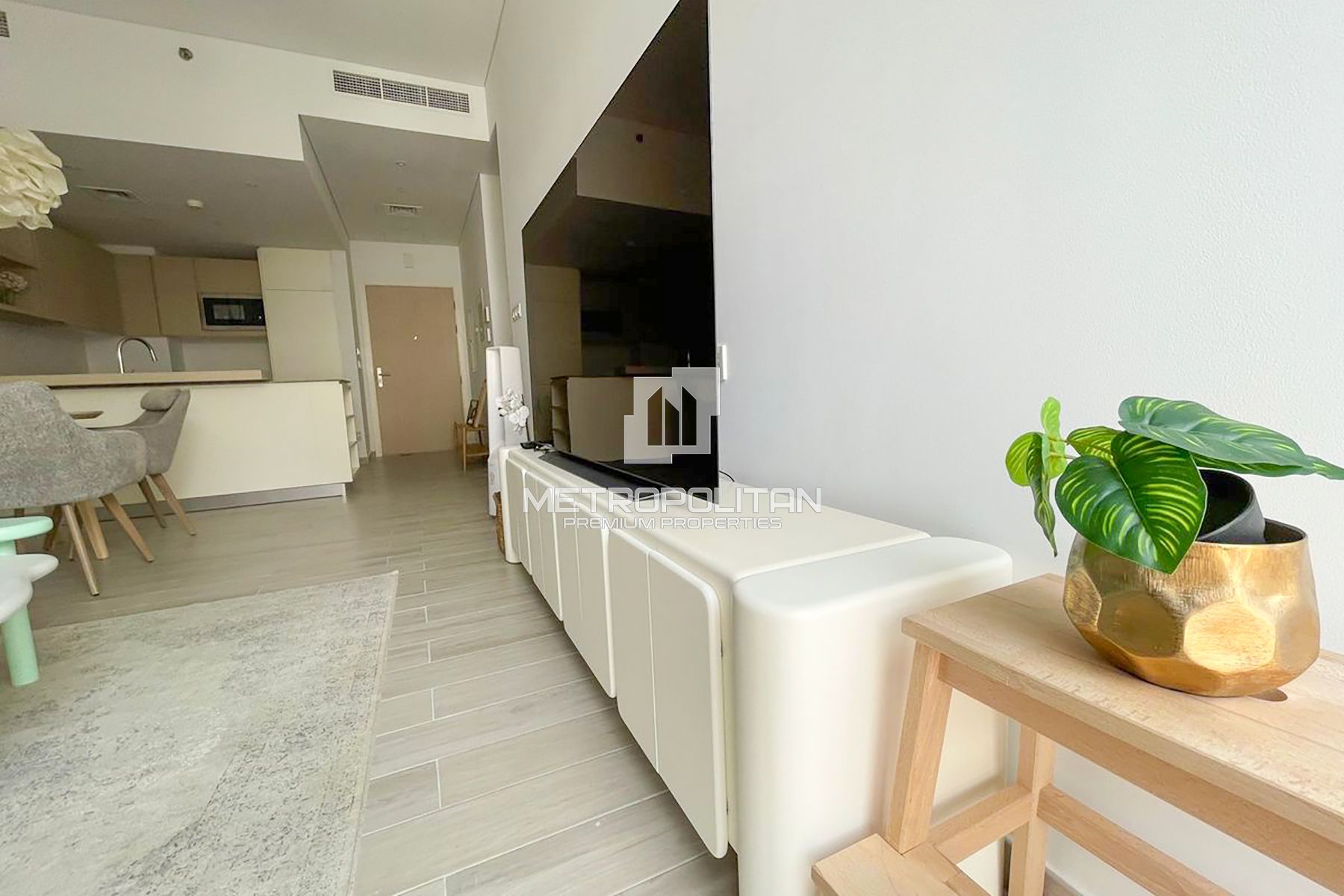 Fully Furnished | Vacant | Exclusive | Low Floor
