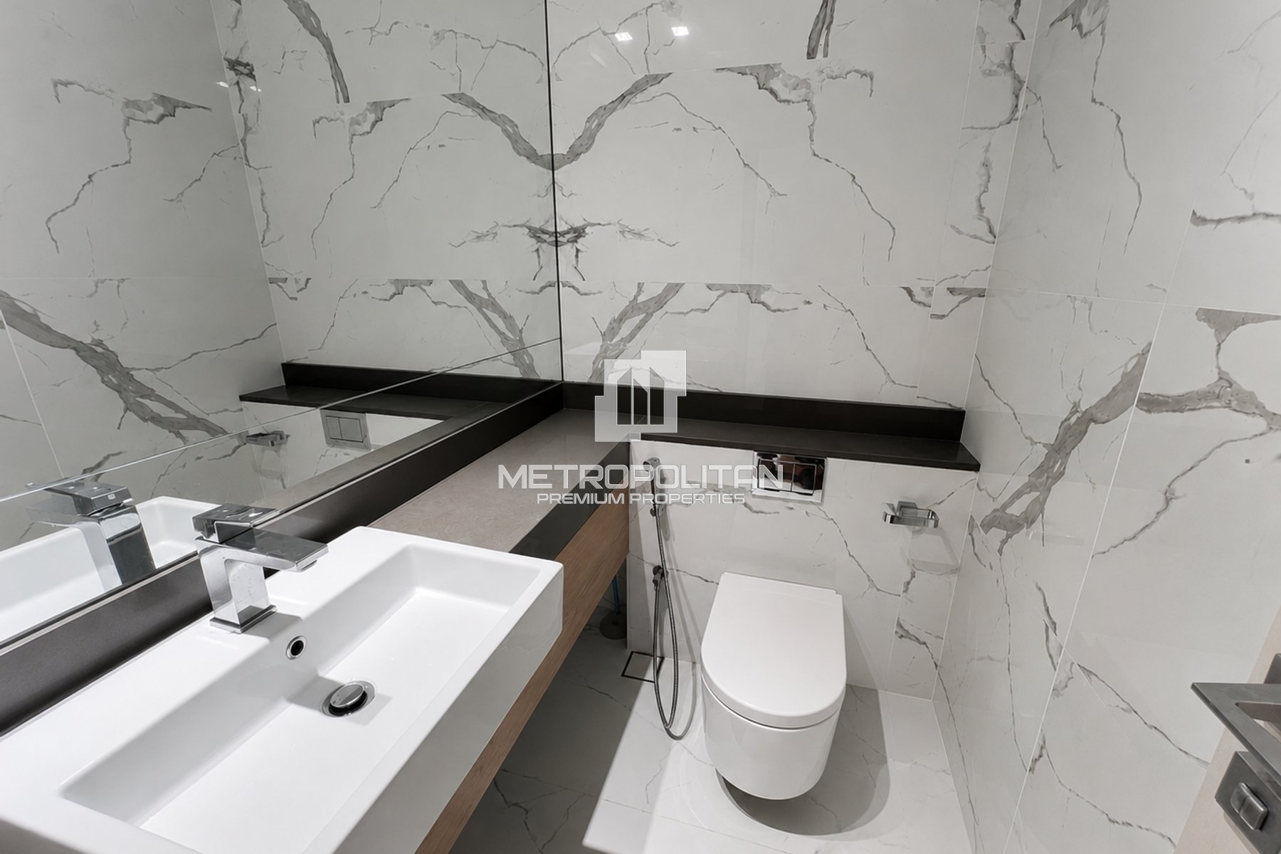 Fully Furnished | Mid Floor | Motivated seller