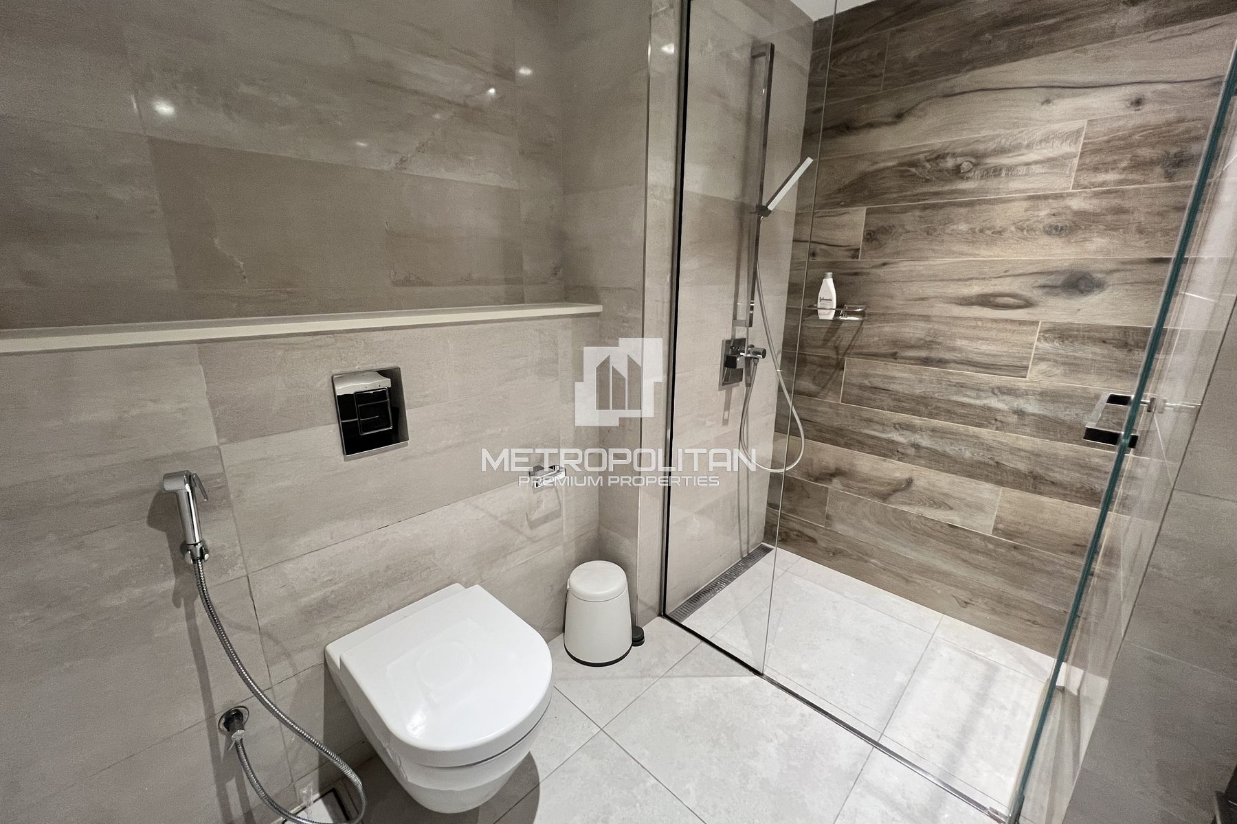 Fully Furnished | Mid Floor | Motivated seller