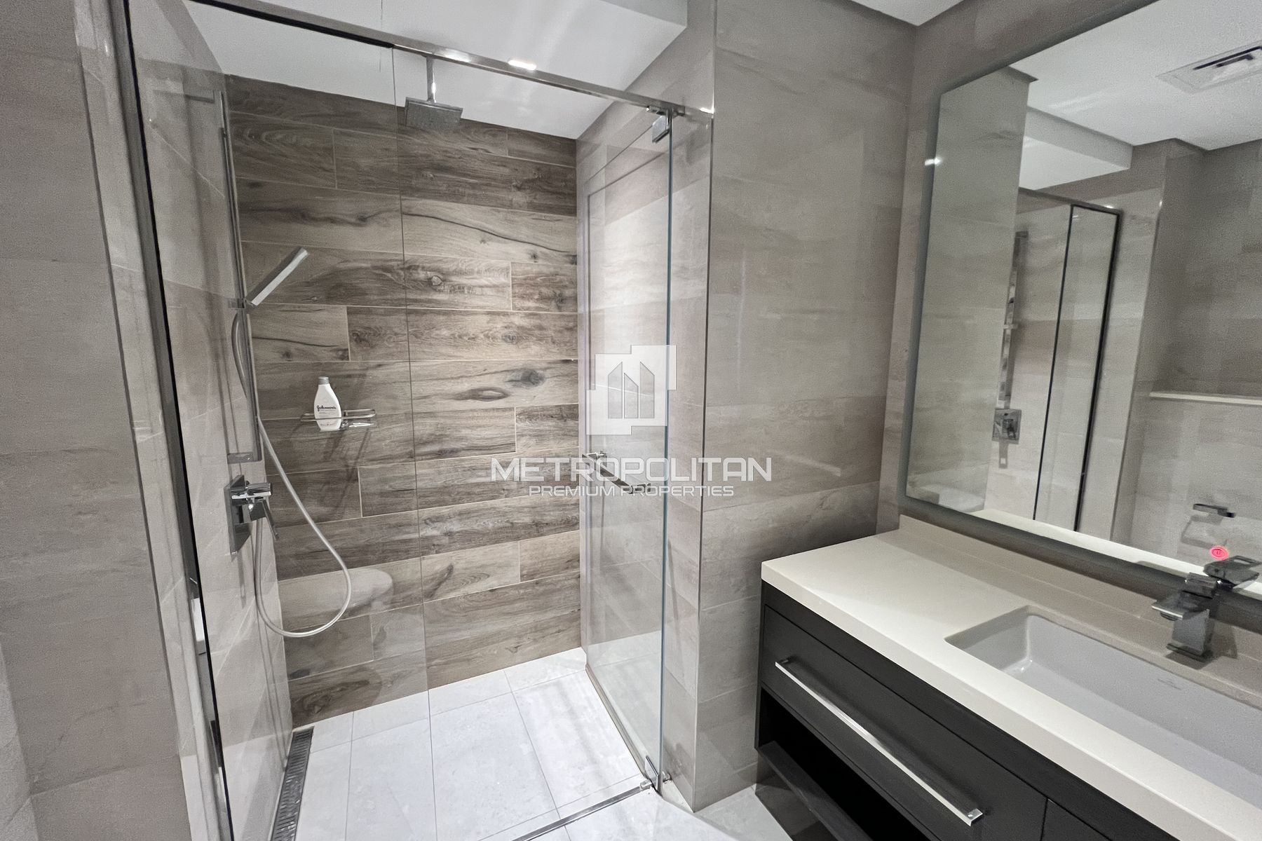 Fully Furnished | Mid Floor | Motivated seller