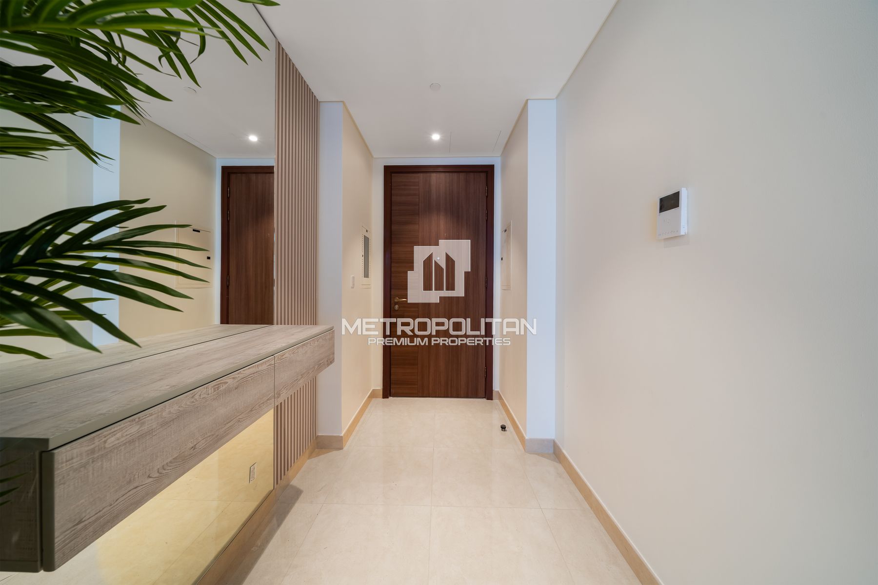 Upgraded | Furnished | Vacant | Canal View