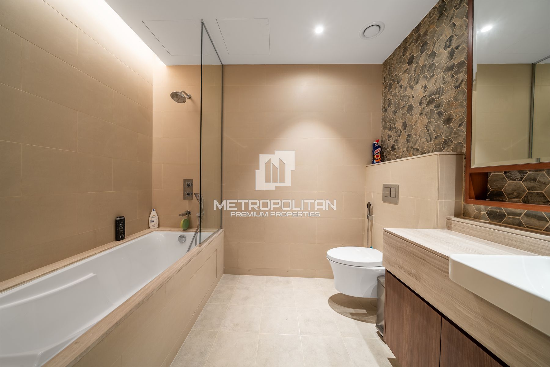 Upgraded | Furnished | Vacant | Canal View