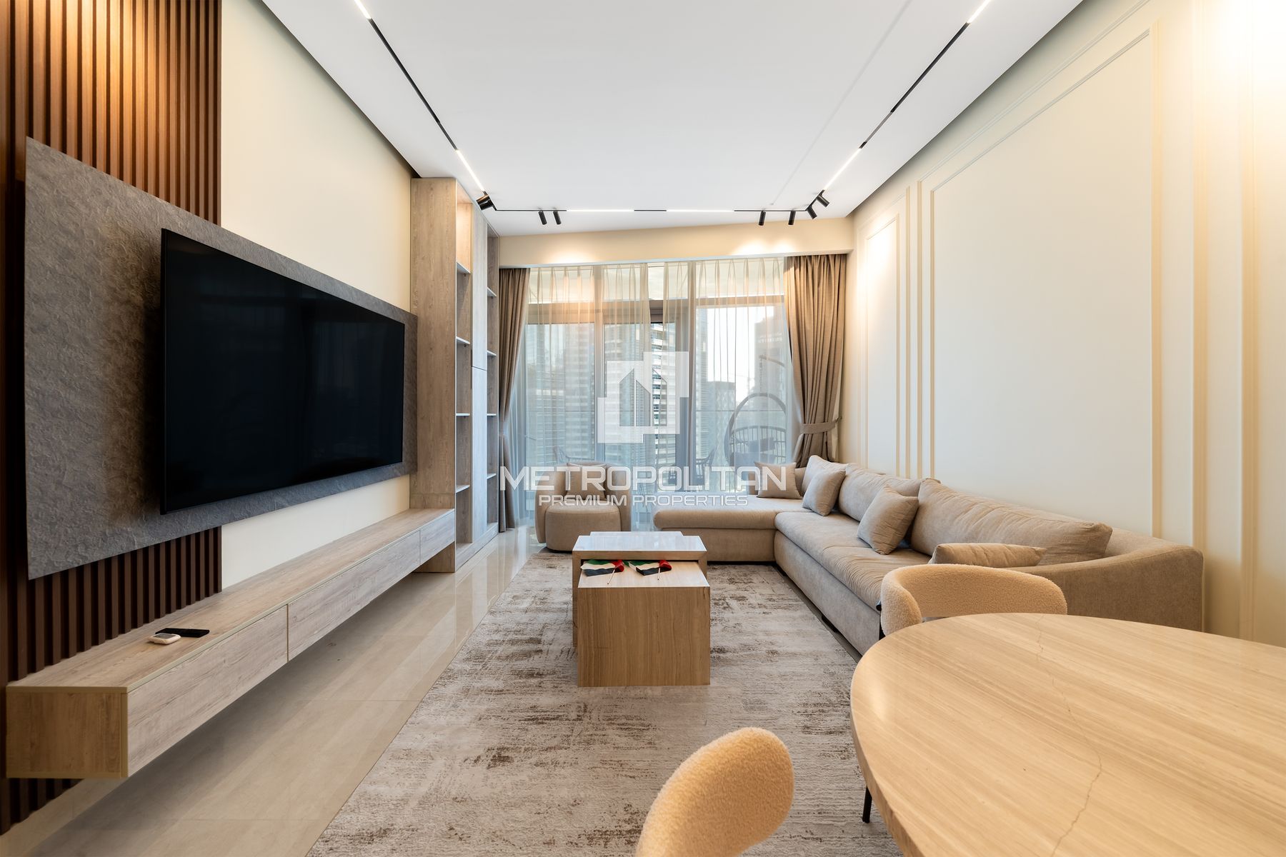 Upgraded | Furnished | Vacant | Canal View