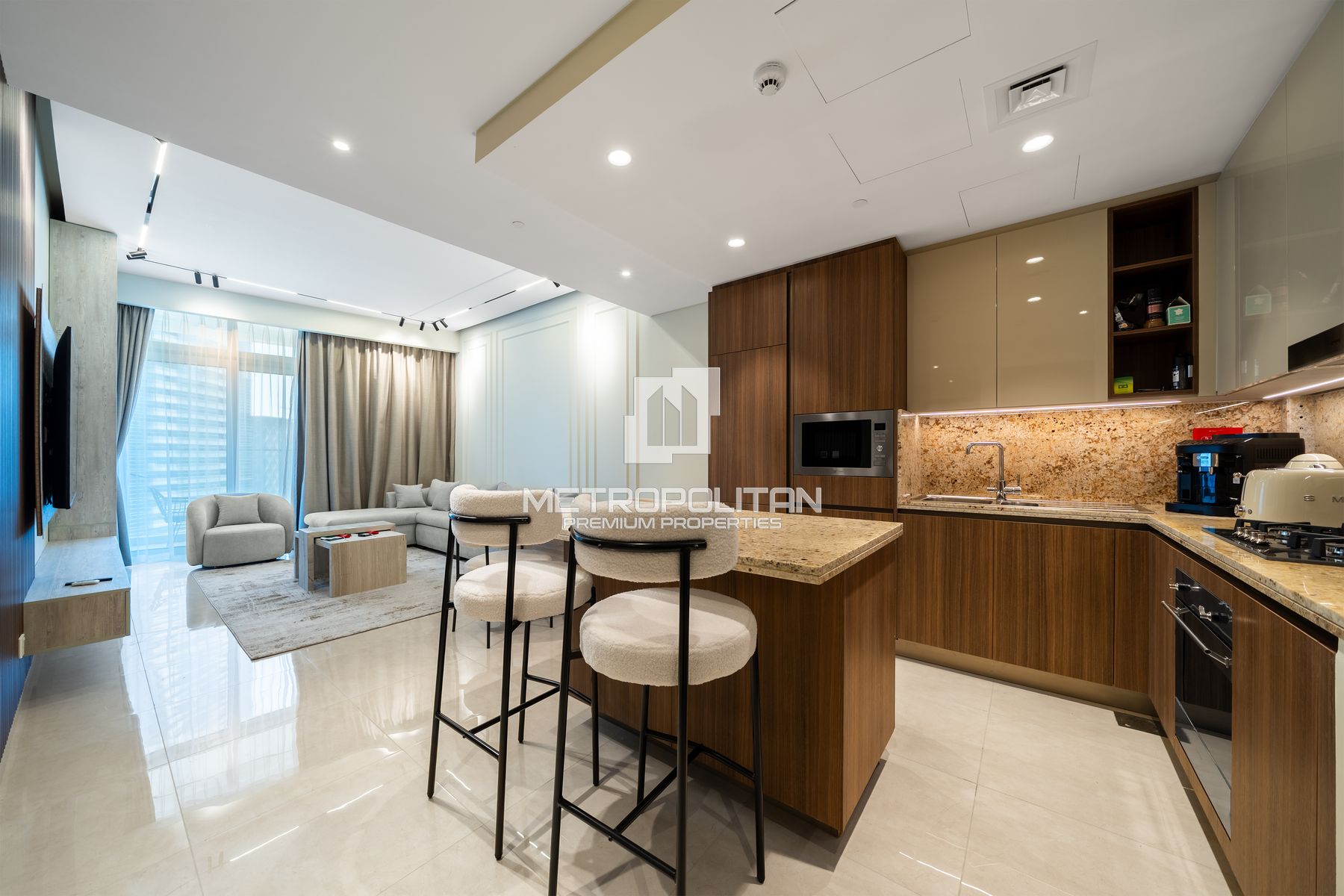 Upgraded | Furnished | Vacant | Canal View