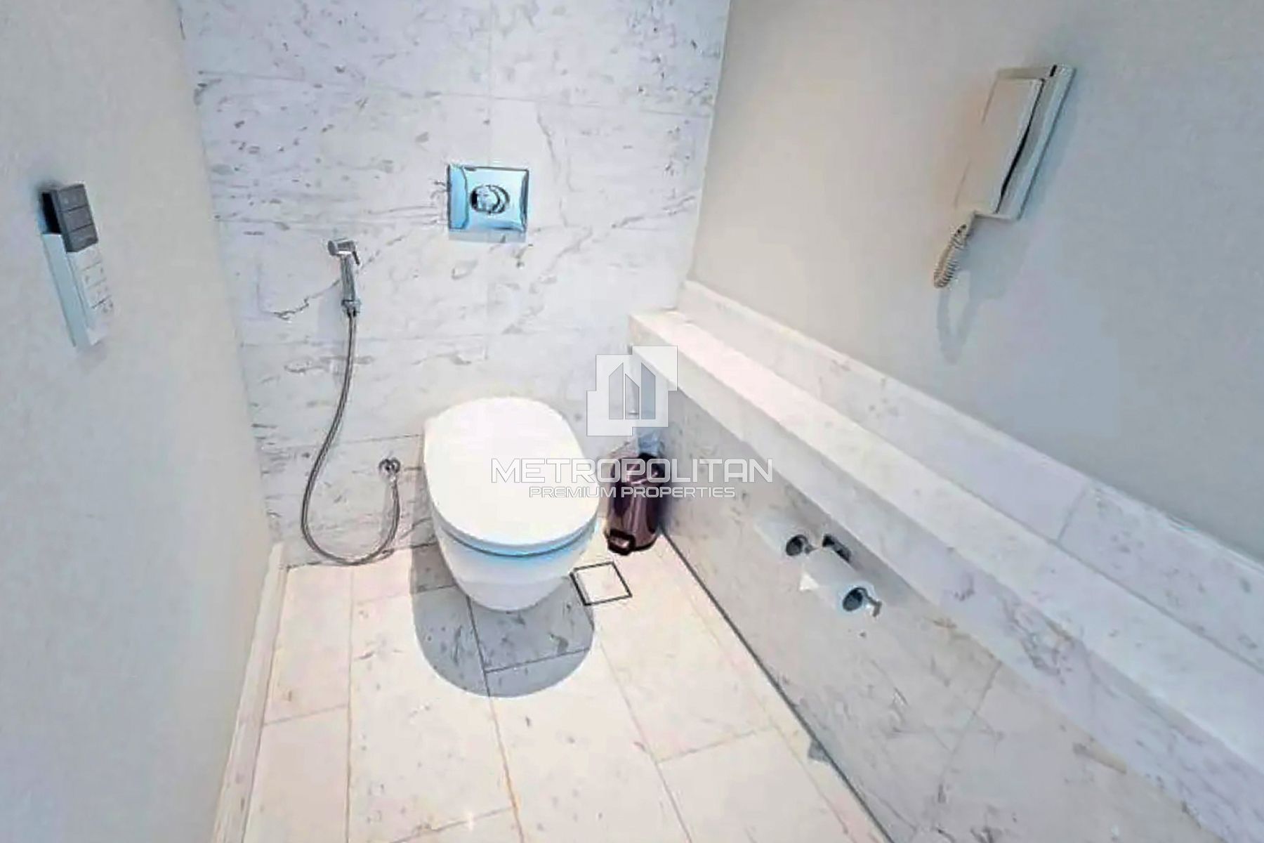 .5BR Apartment for Sale in Business Bay – MPS-49708