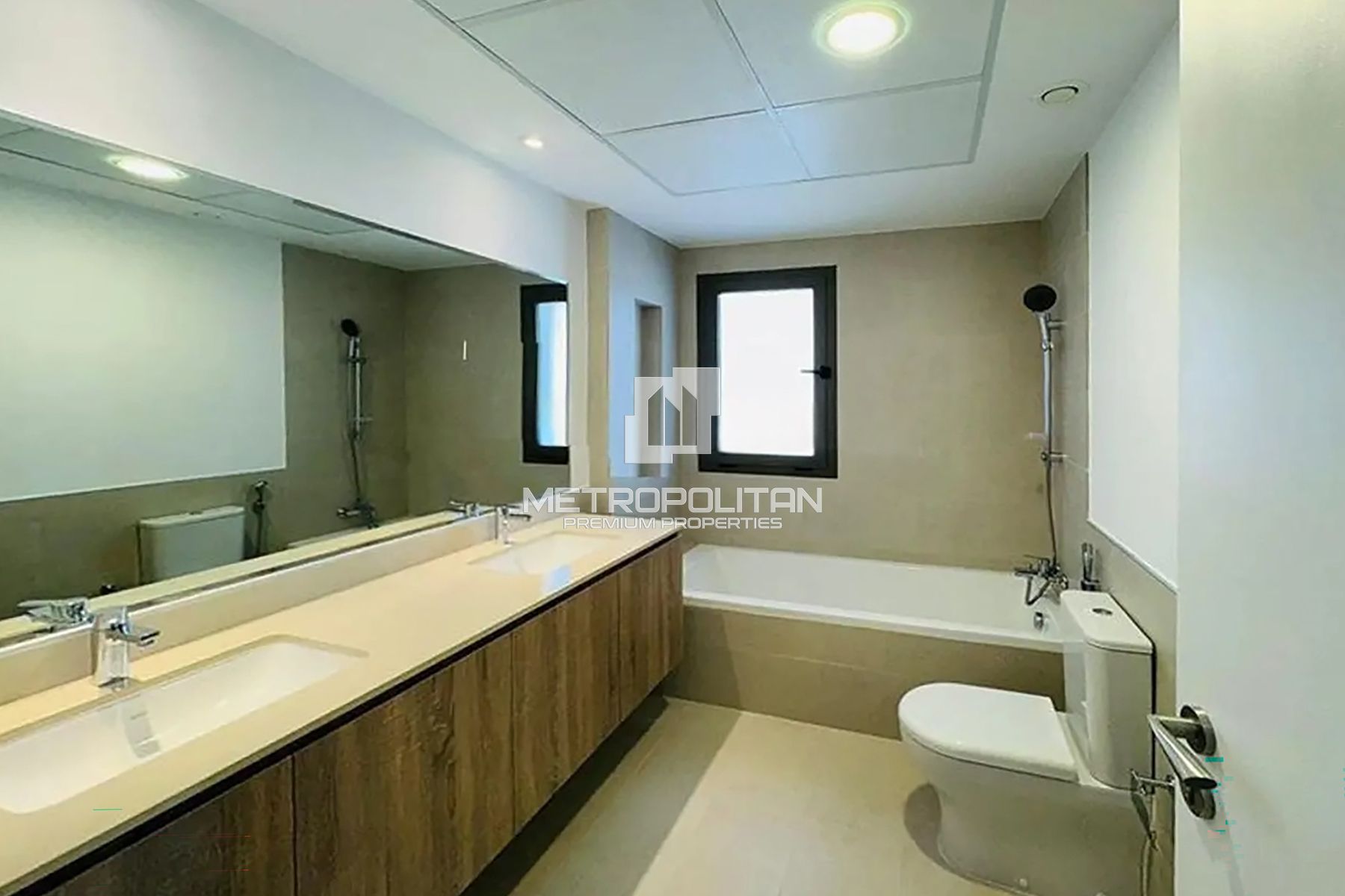 4BR Villa for Sale in Town Square – MPS-49782