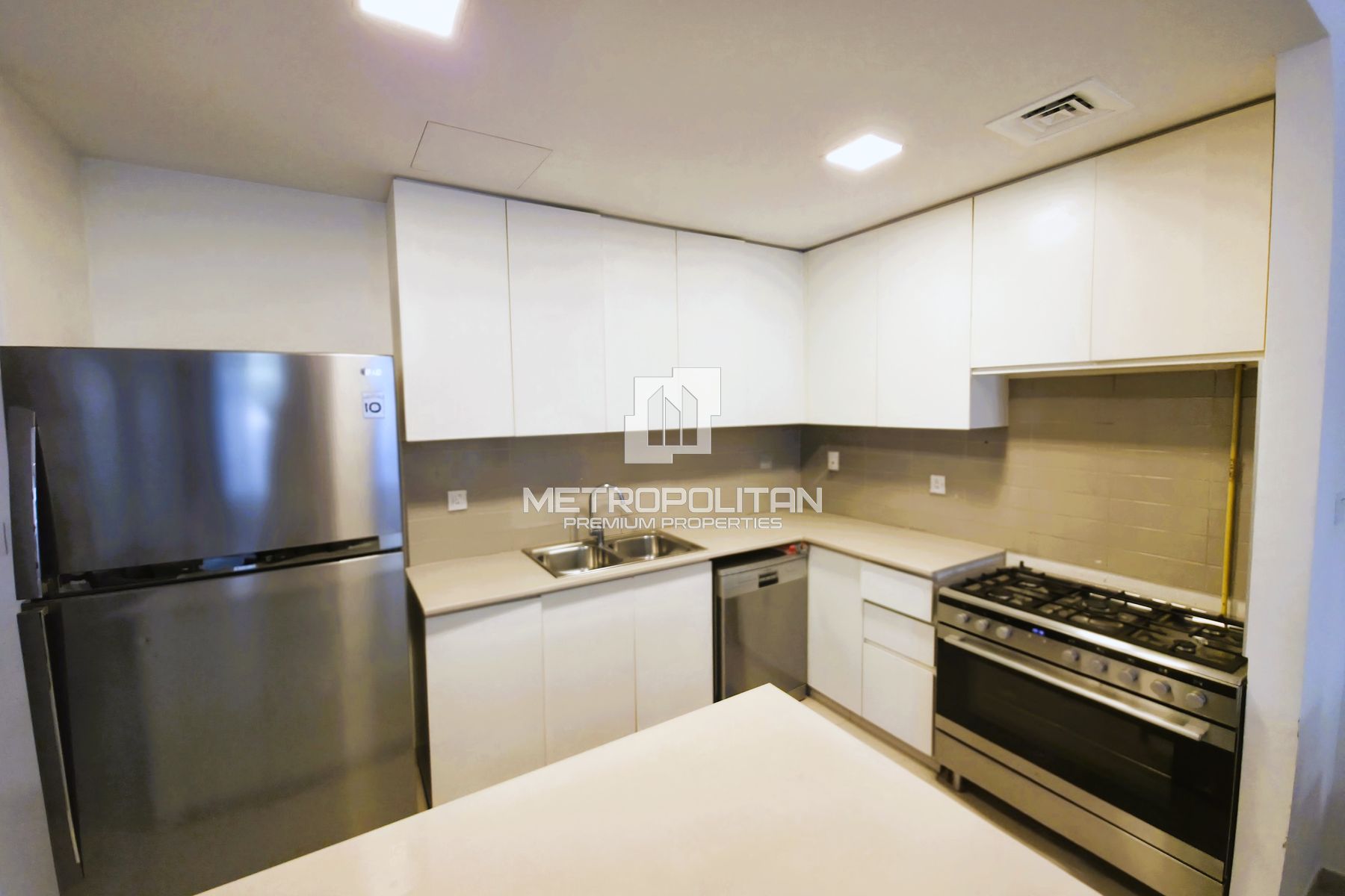 4BR Villa for Sale in Town Square – MPS-49782