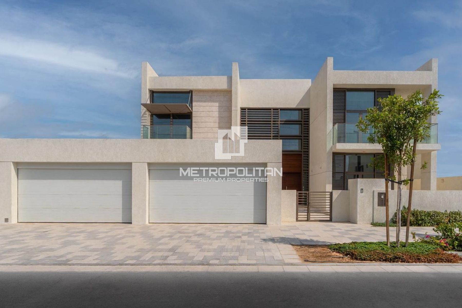 6BR Contemporary Villa | Direct Lagoon Access