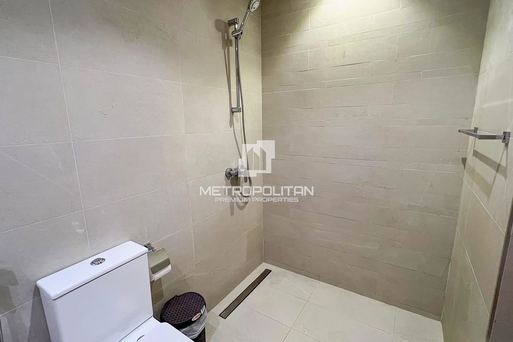Fully Furnished | Spacious | Vacant on Transfer