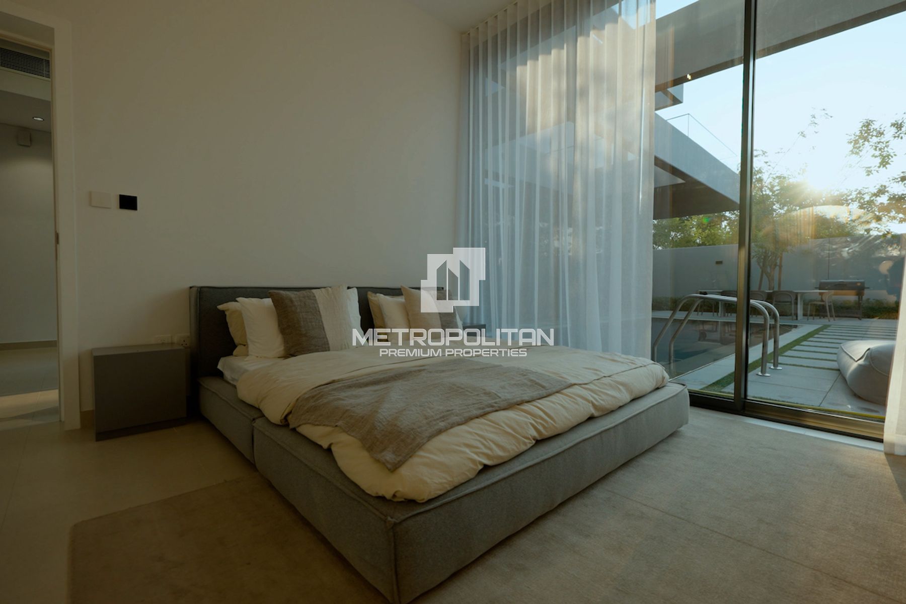 OP Deal | Private Pool | Handover Sep 26